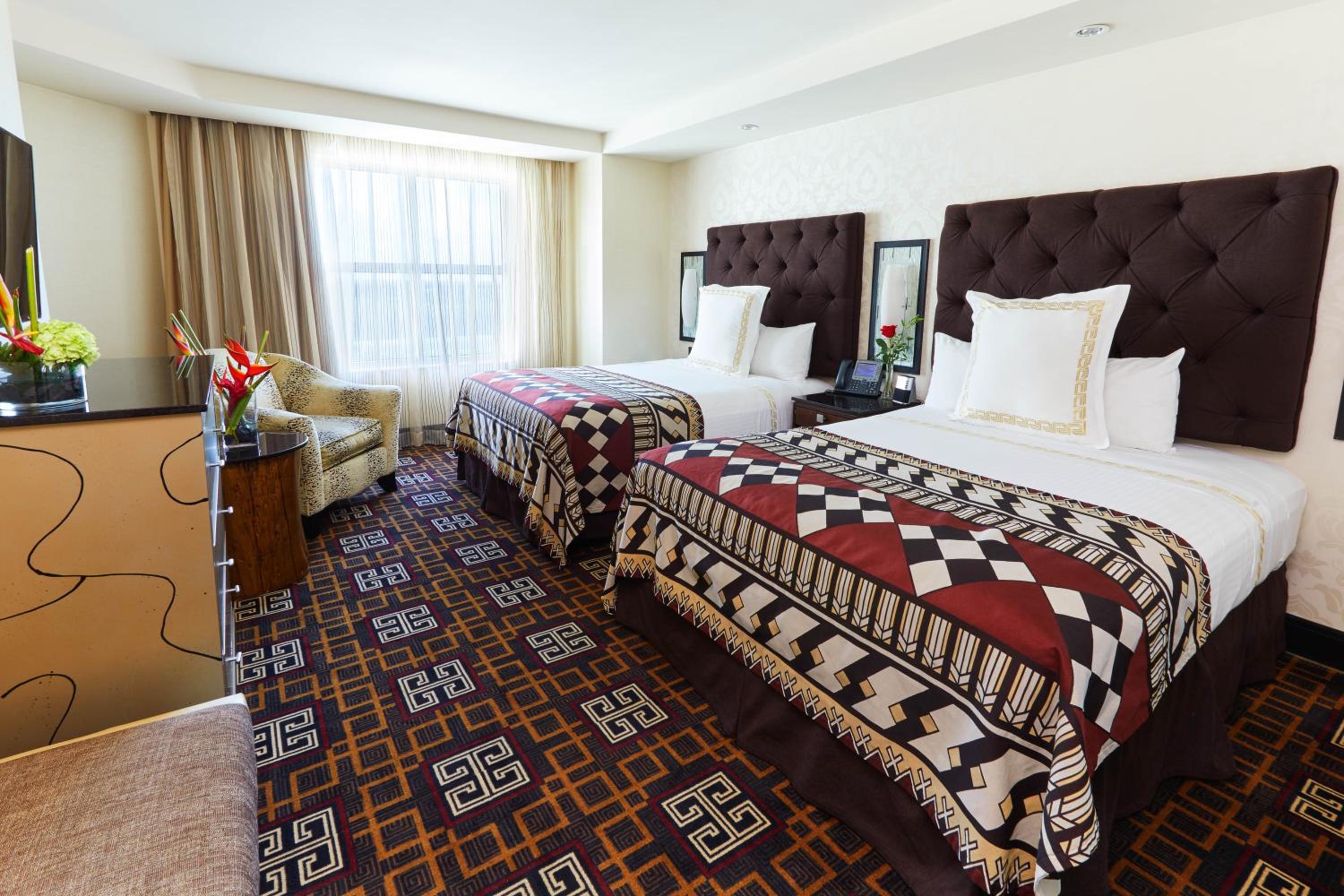 Executive Double Queen Suite photo 1