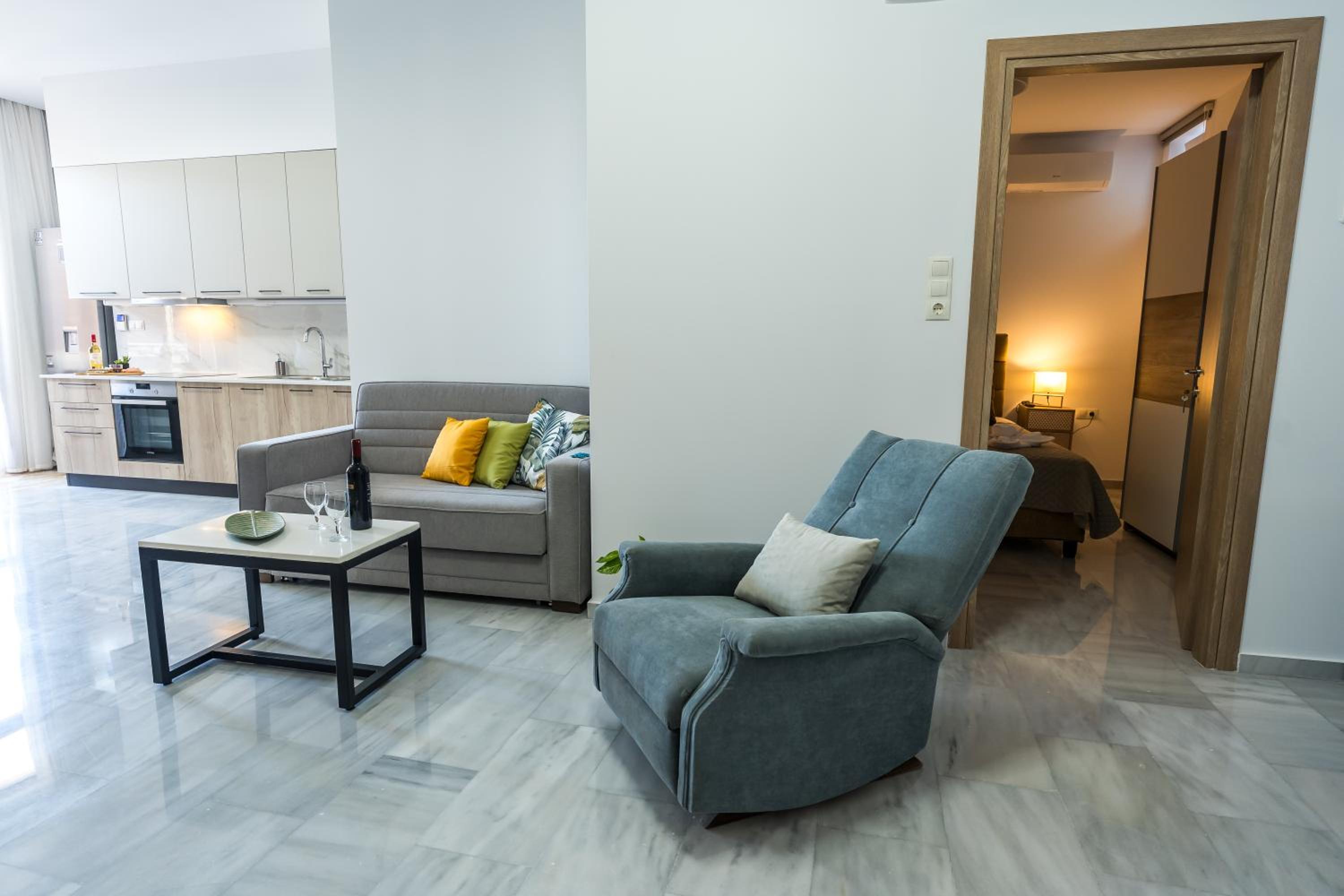 Premium One-Bedroom Apartment photo 1