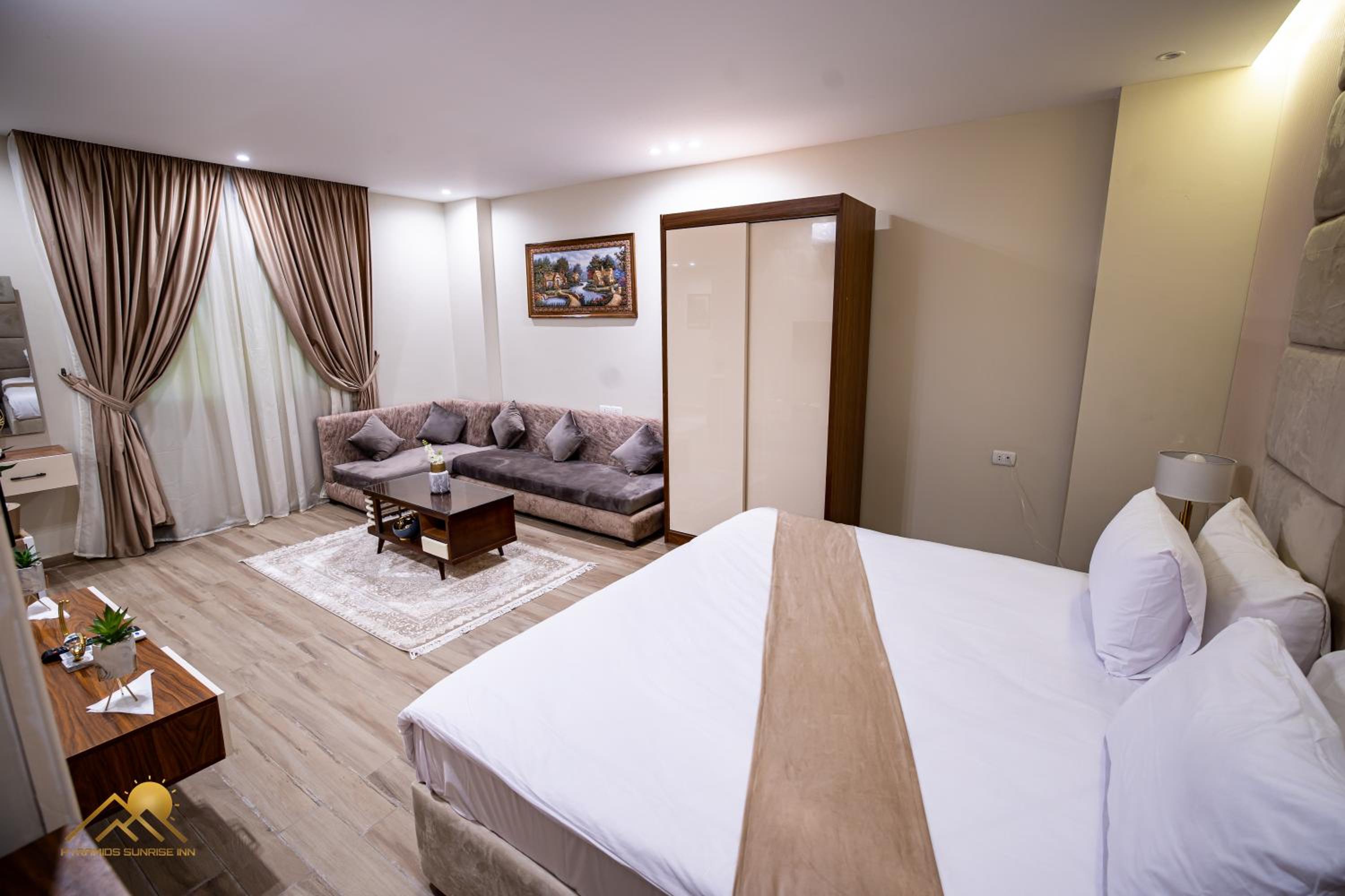 Deluxe Suite