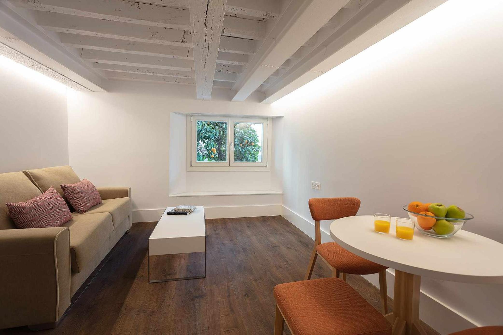 Standard Apartment - Photo 8