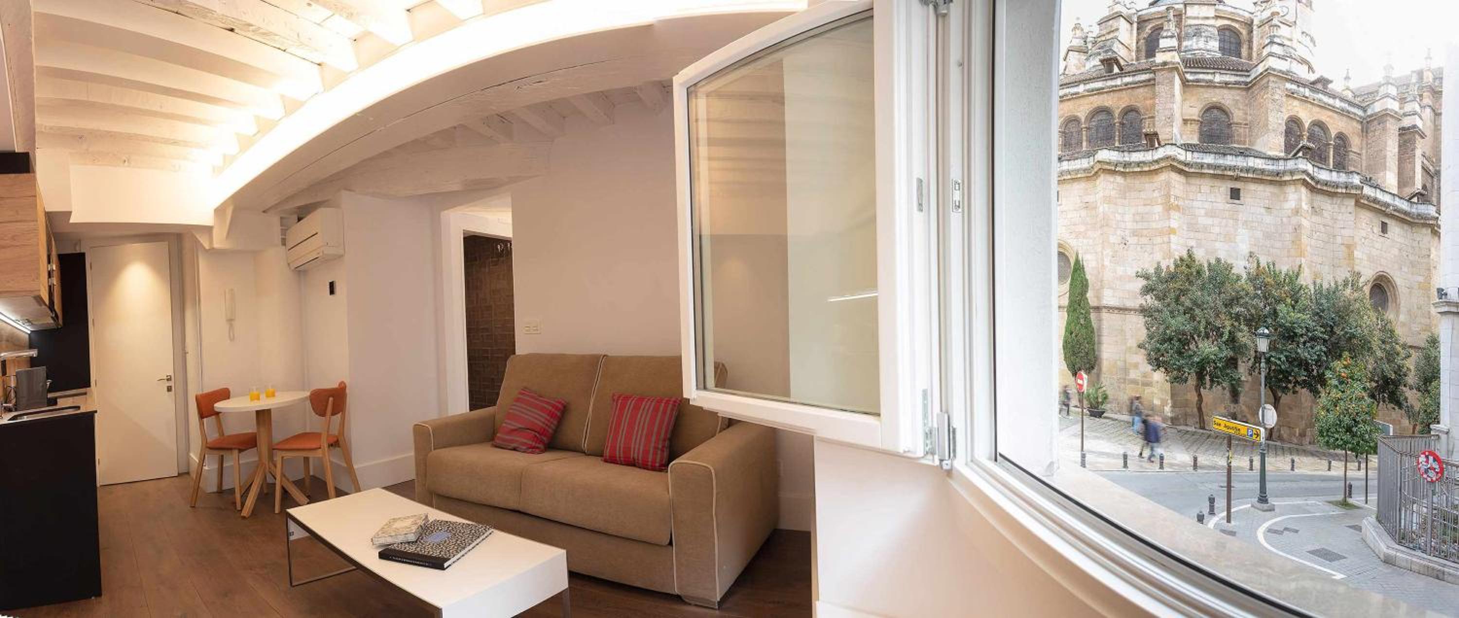 Adapted Standard Apartment - Photo 3