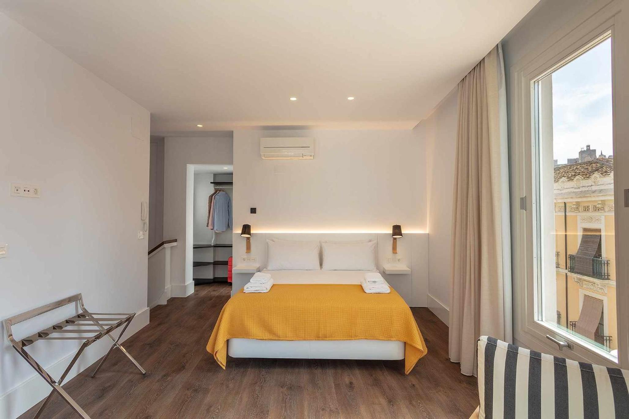 Penthouse Apartment - Photo 18