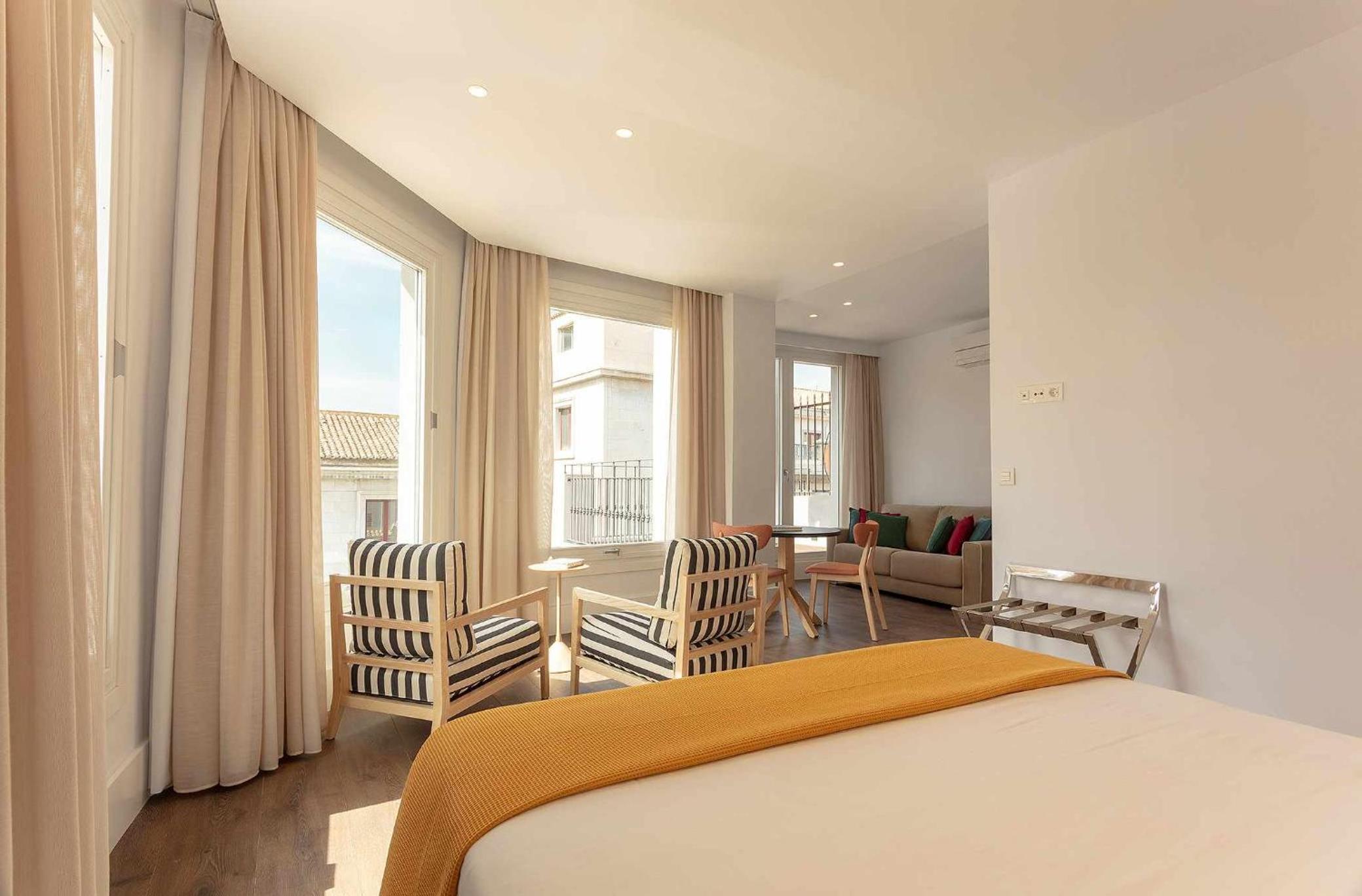 Penthouse Apartment - Photo 6