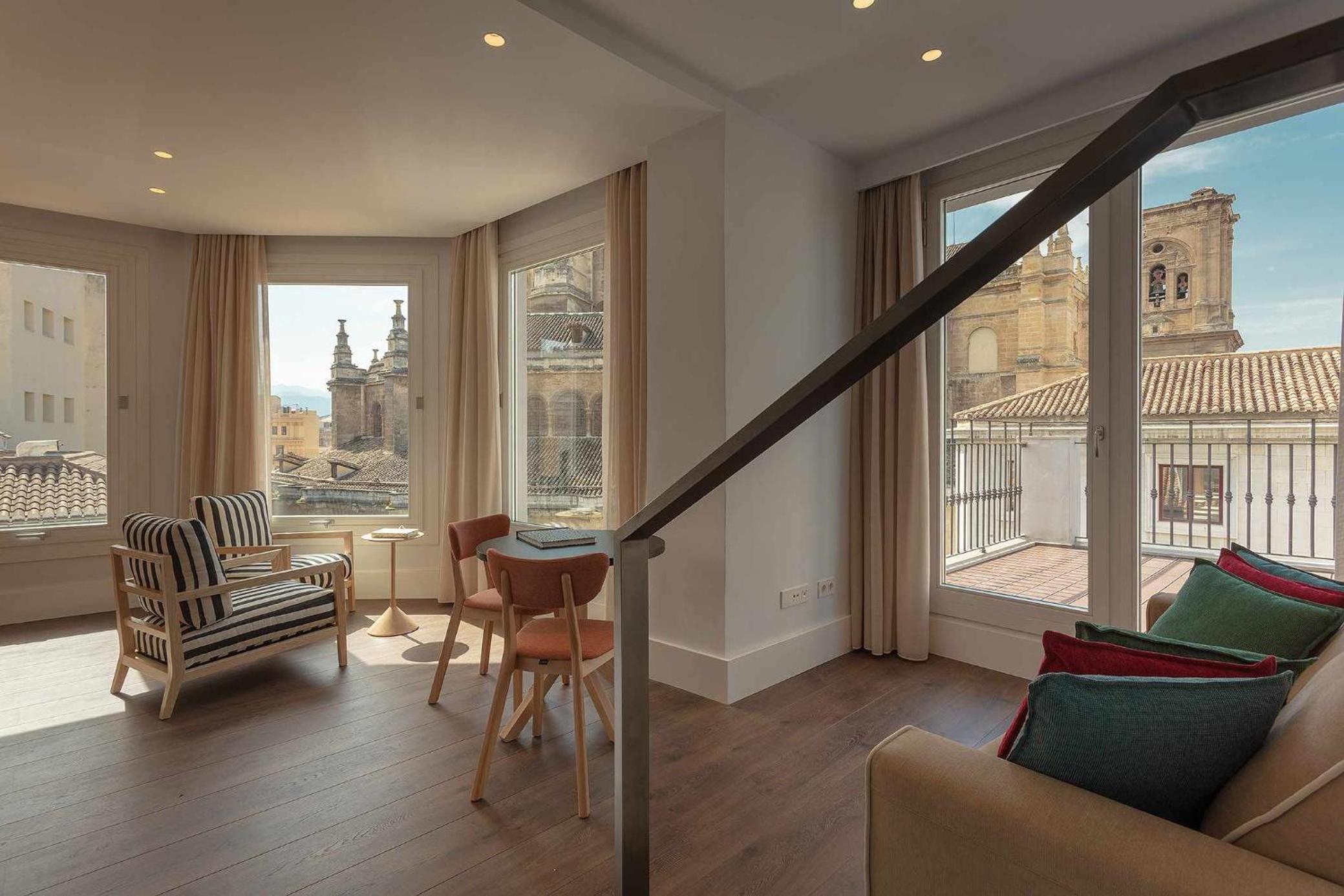 Penthouse Apartment - Photo 8