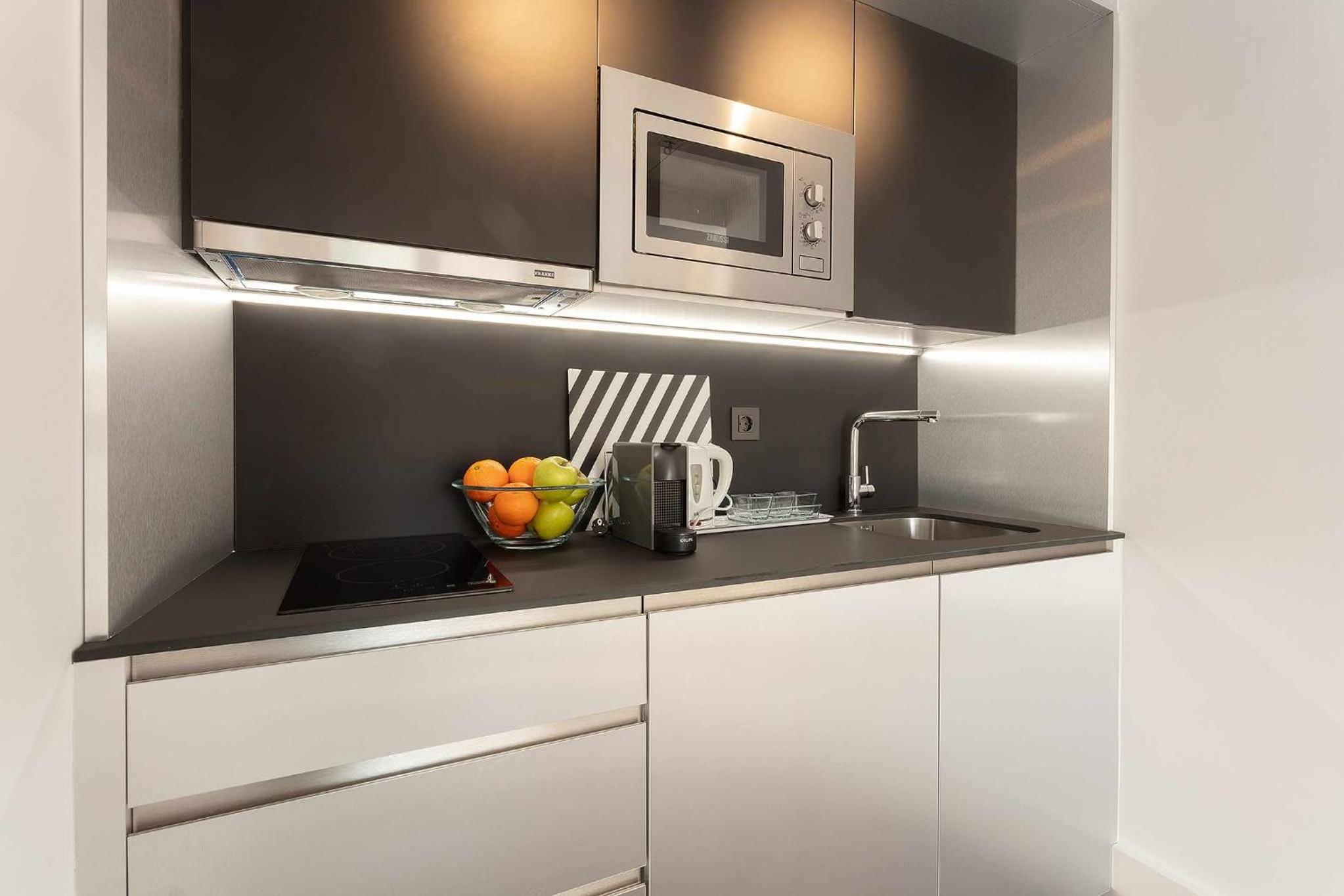 Penthouse Apartment - Photo 9