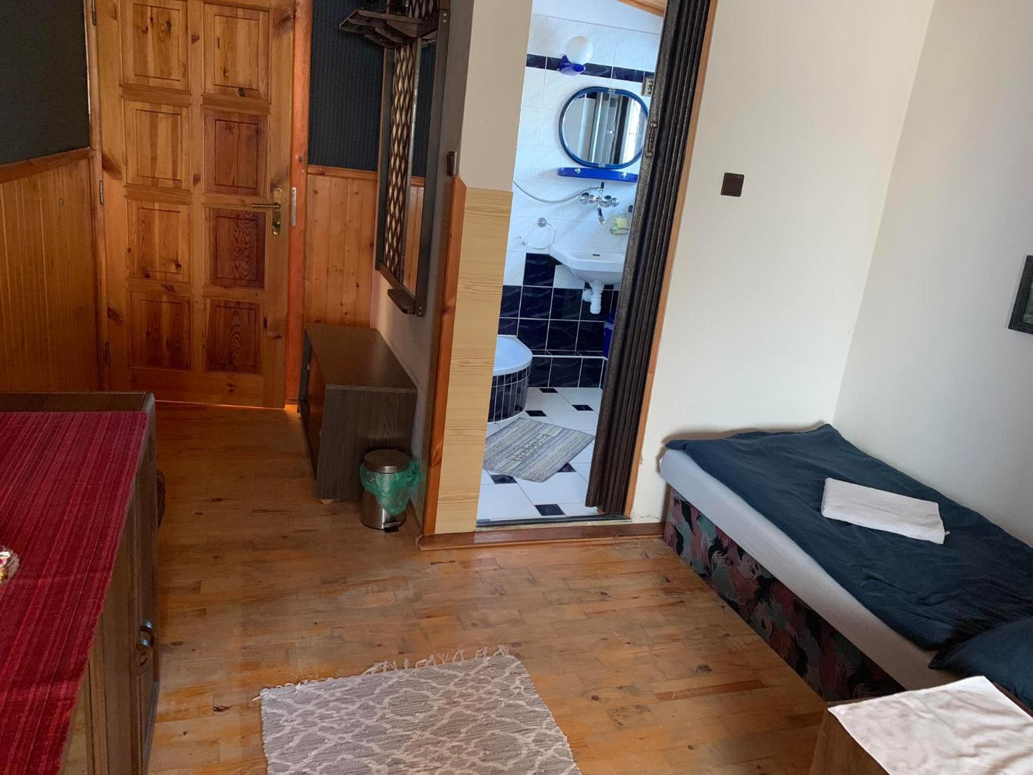 Triple Room with Bathroom - Photo 2
