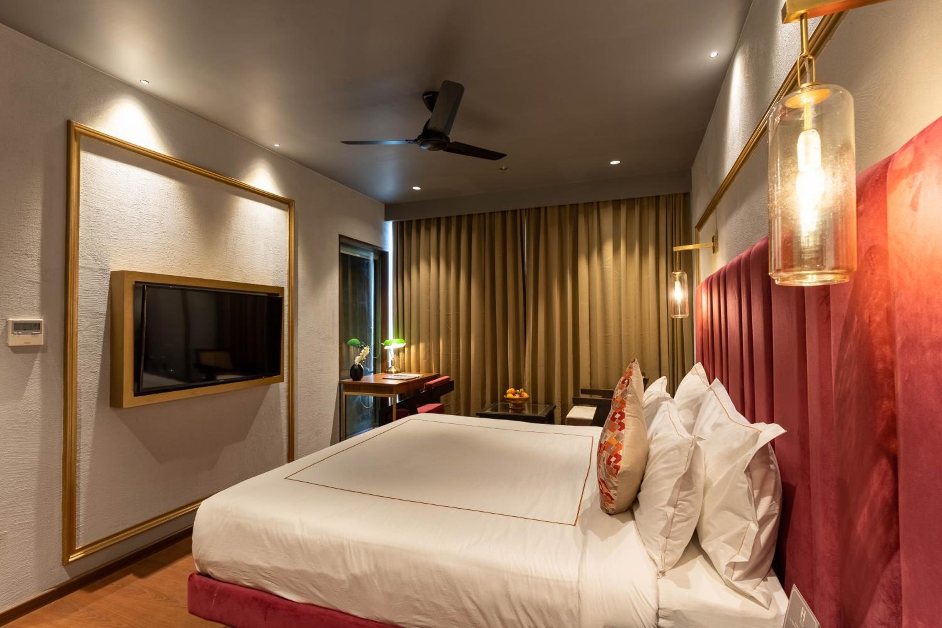 Deluxe Double or Twin Room - Photo 3