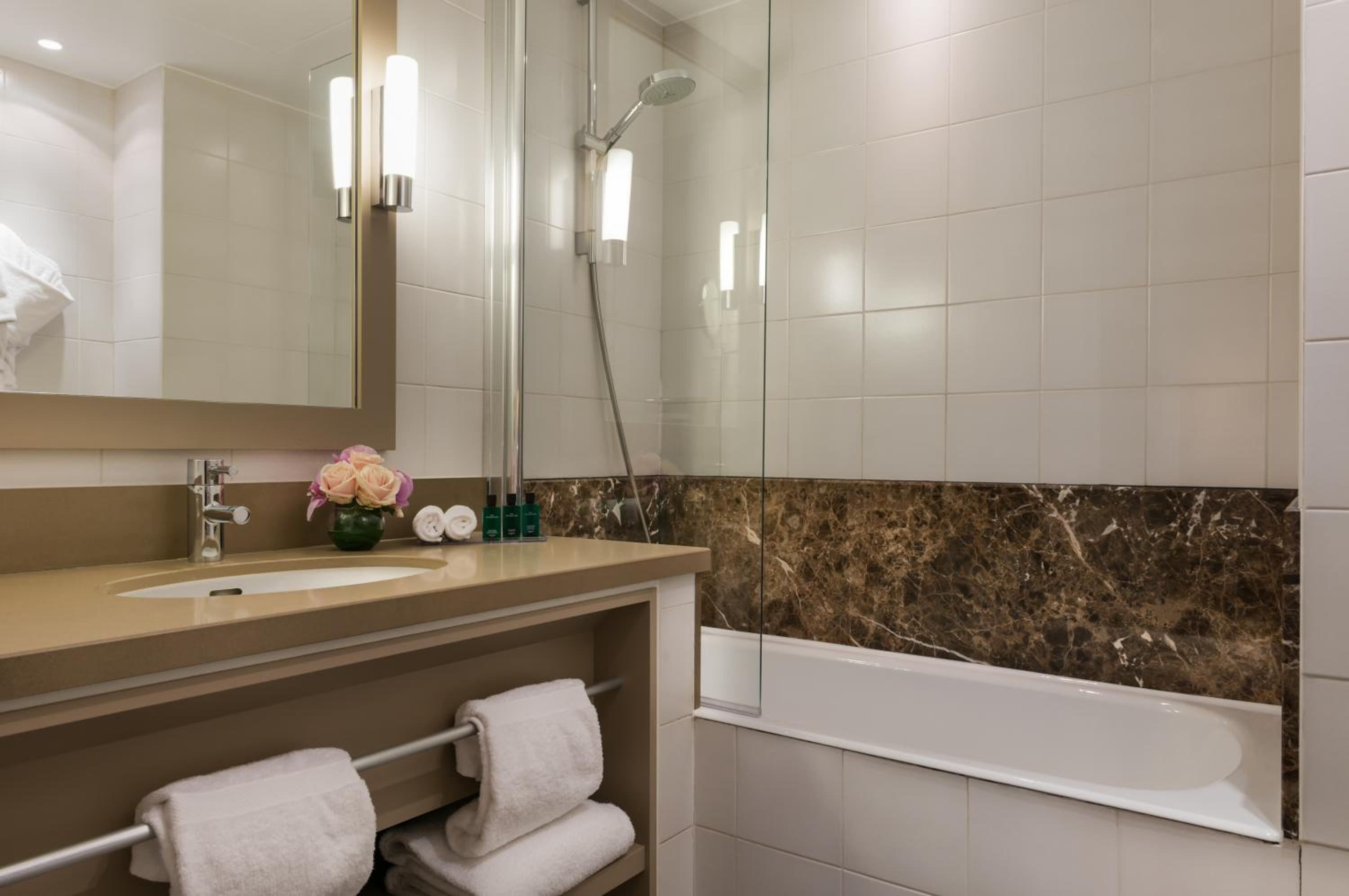 Junior Suite thumbnail 6