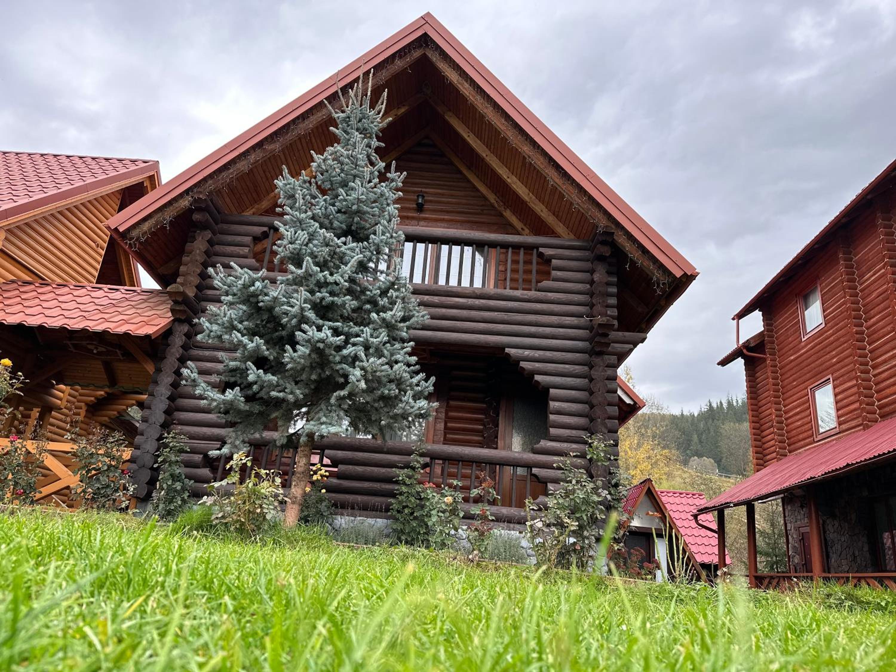 Four-Bedroom House photo 1