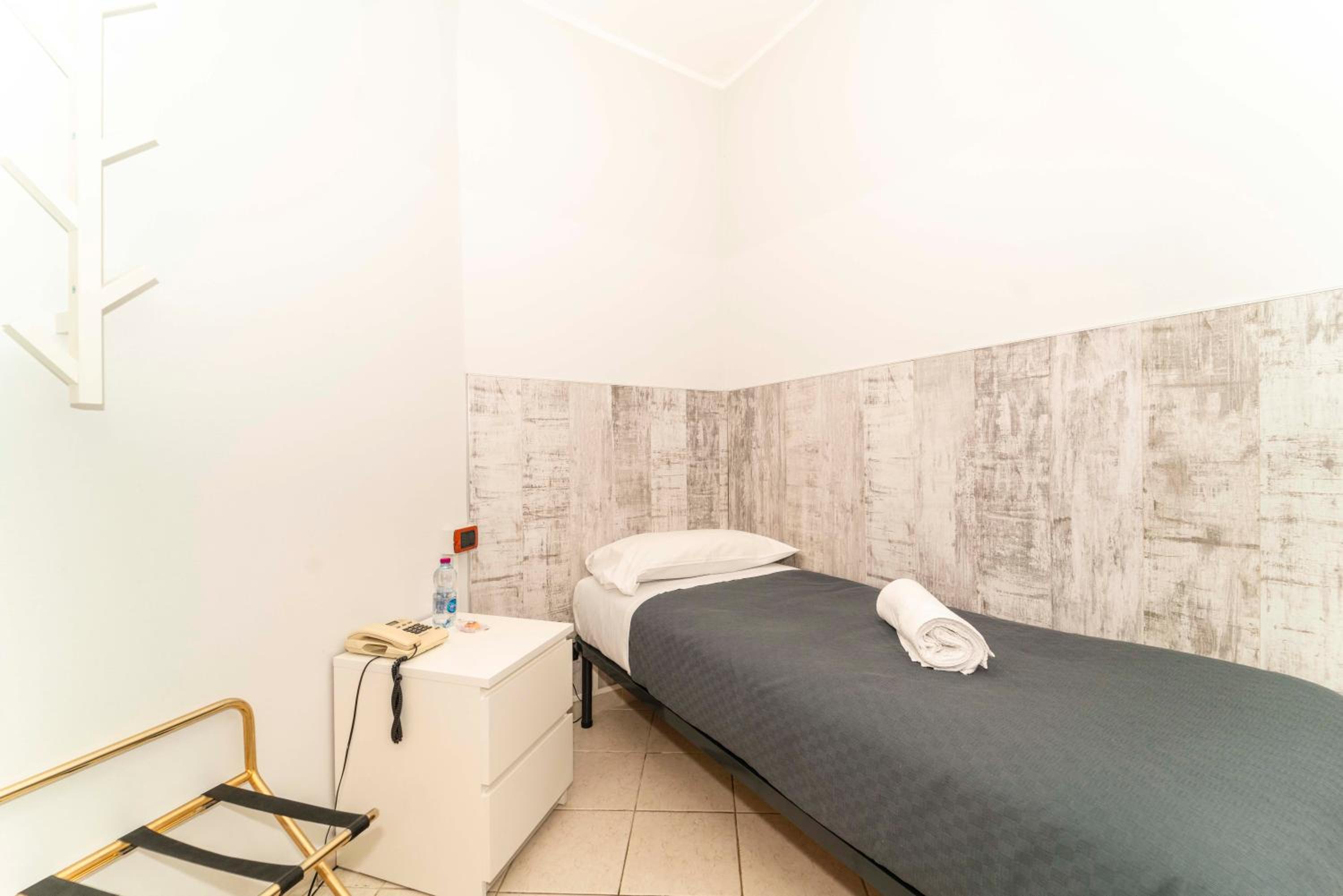 Small Single Room