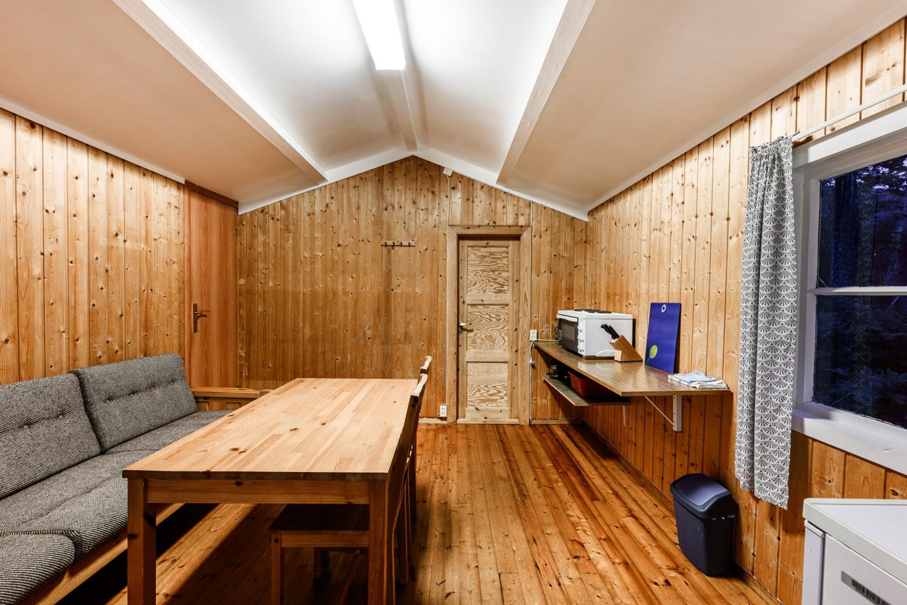 Quadruple Room with Shower - Photo 3