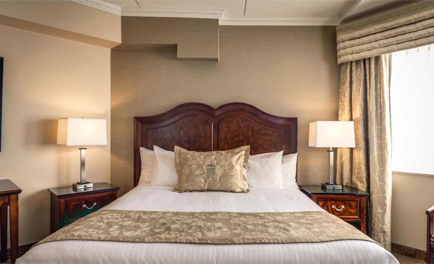 King Suite with Jetted Tub - Photo 1
