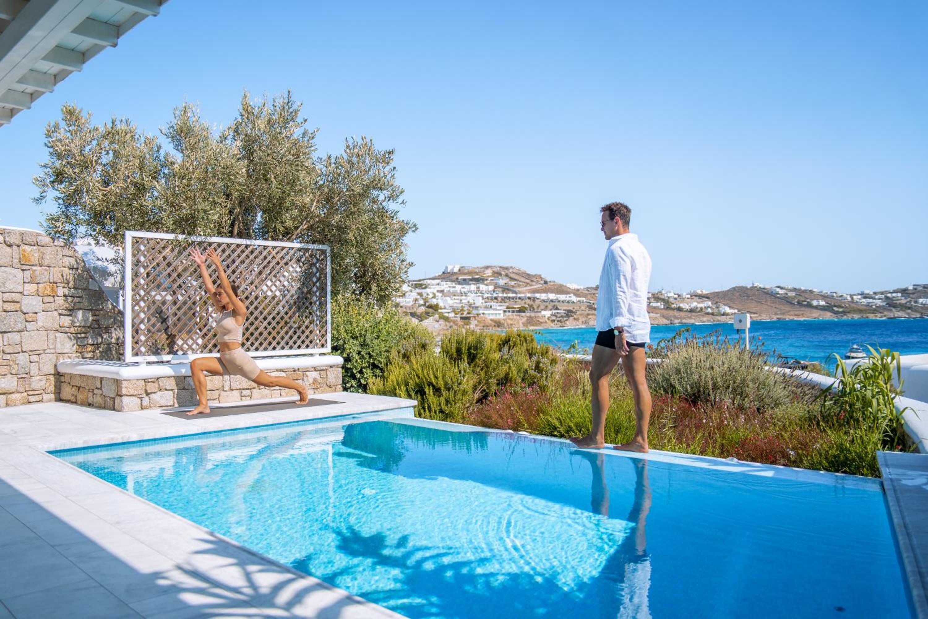 De.Light Suite with Private Pool - Photo 11