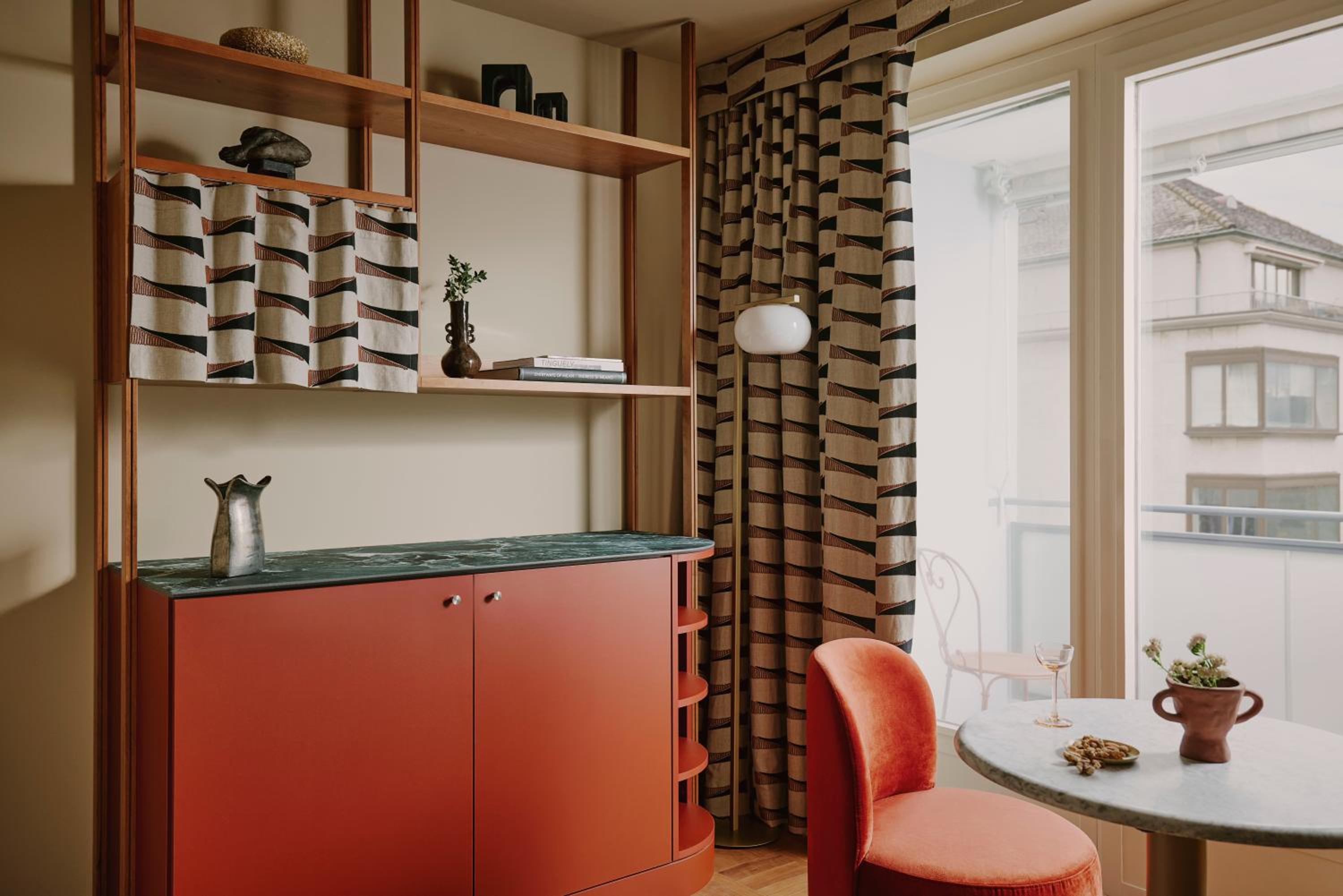 Locke Room with Balcony