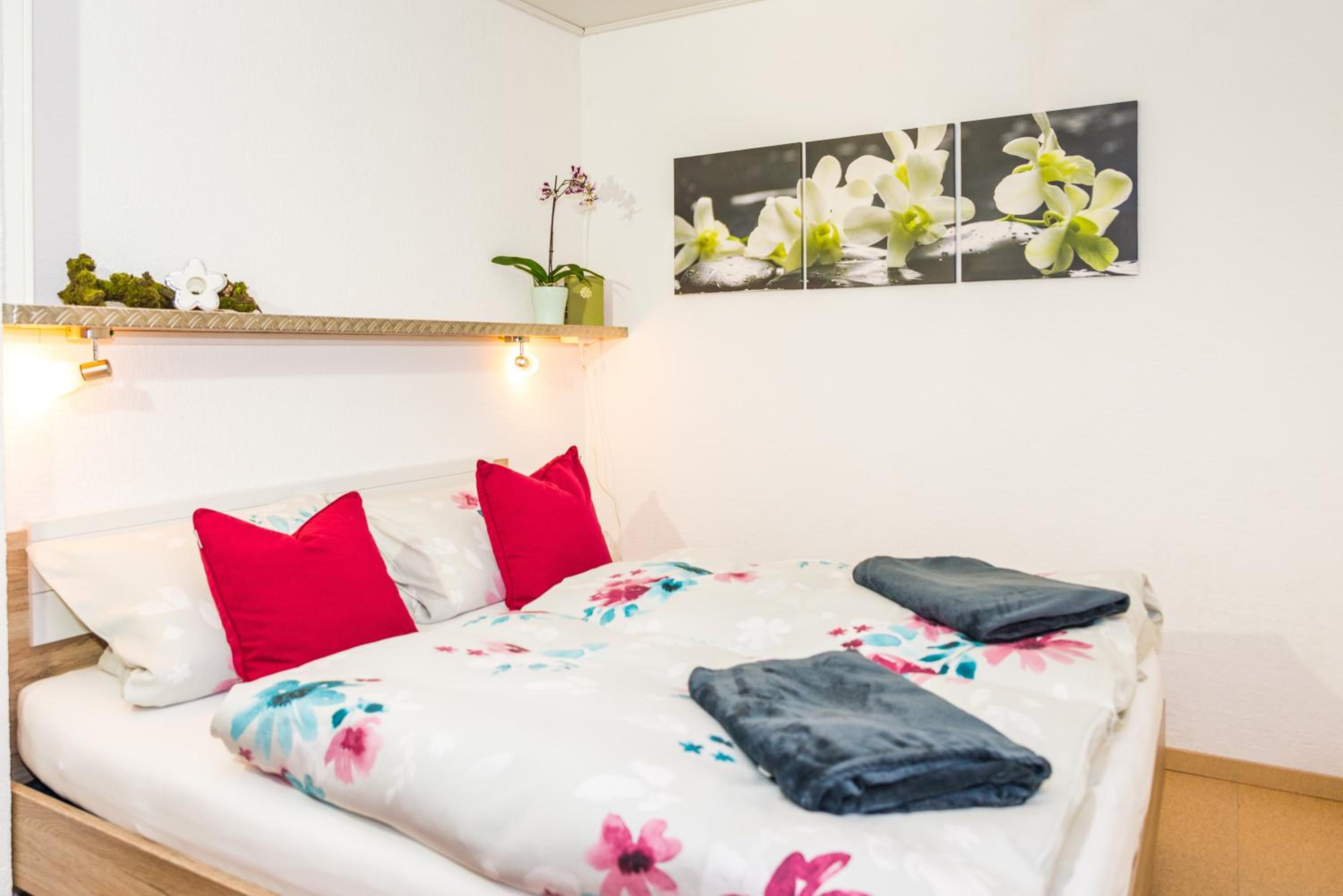 One-Bedroom Apartment with Garden View