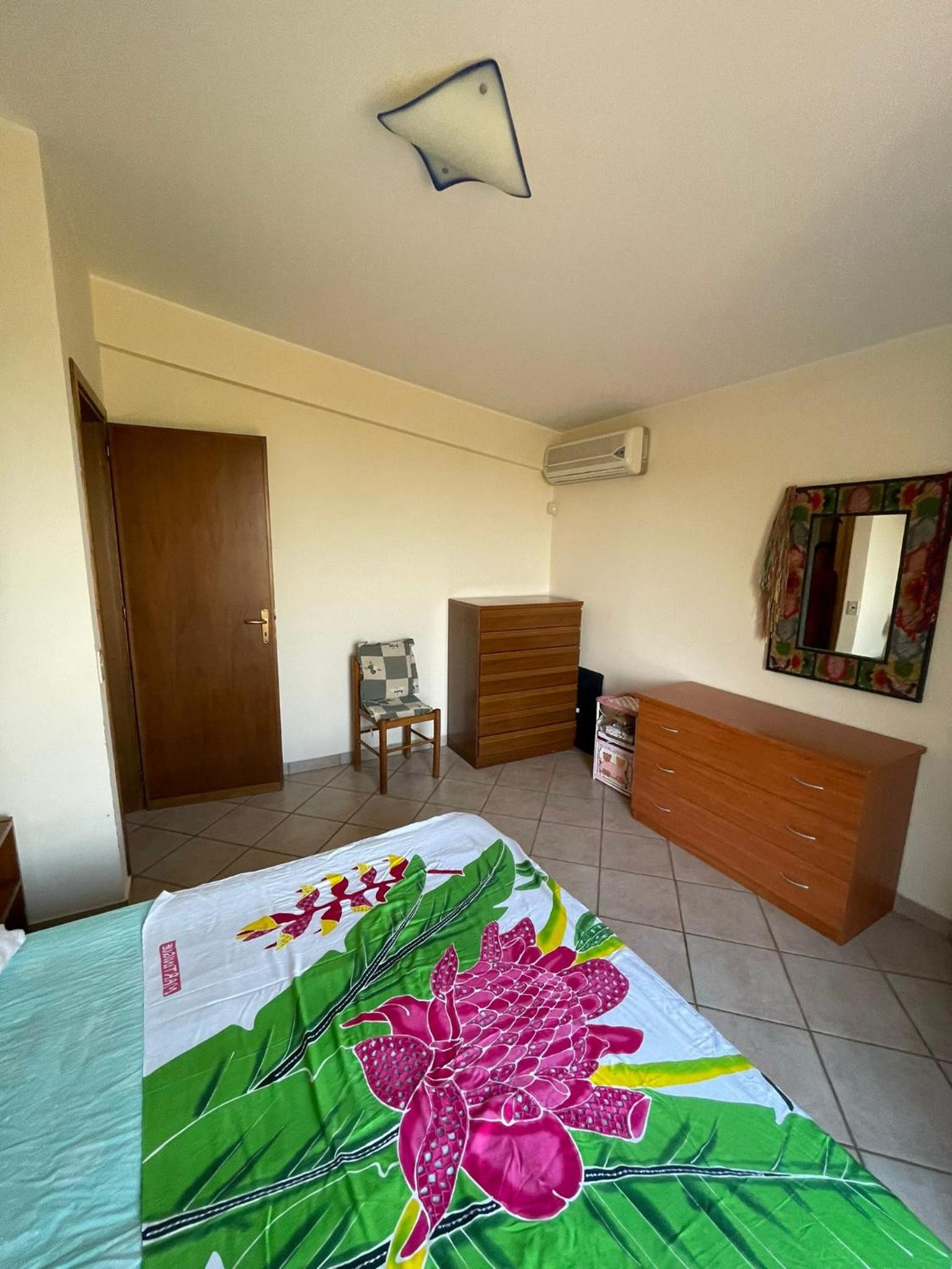 Two-Bedroom House photo 2