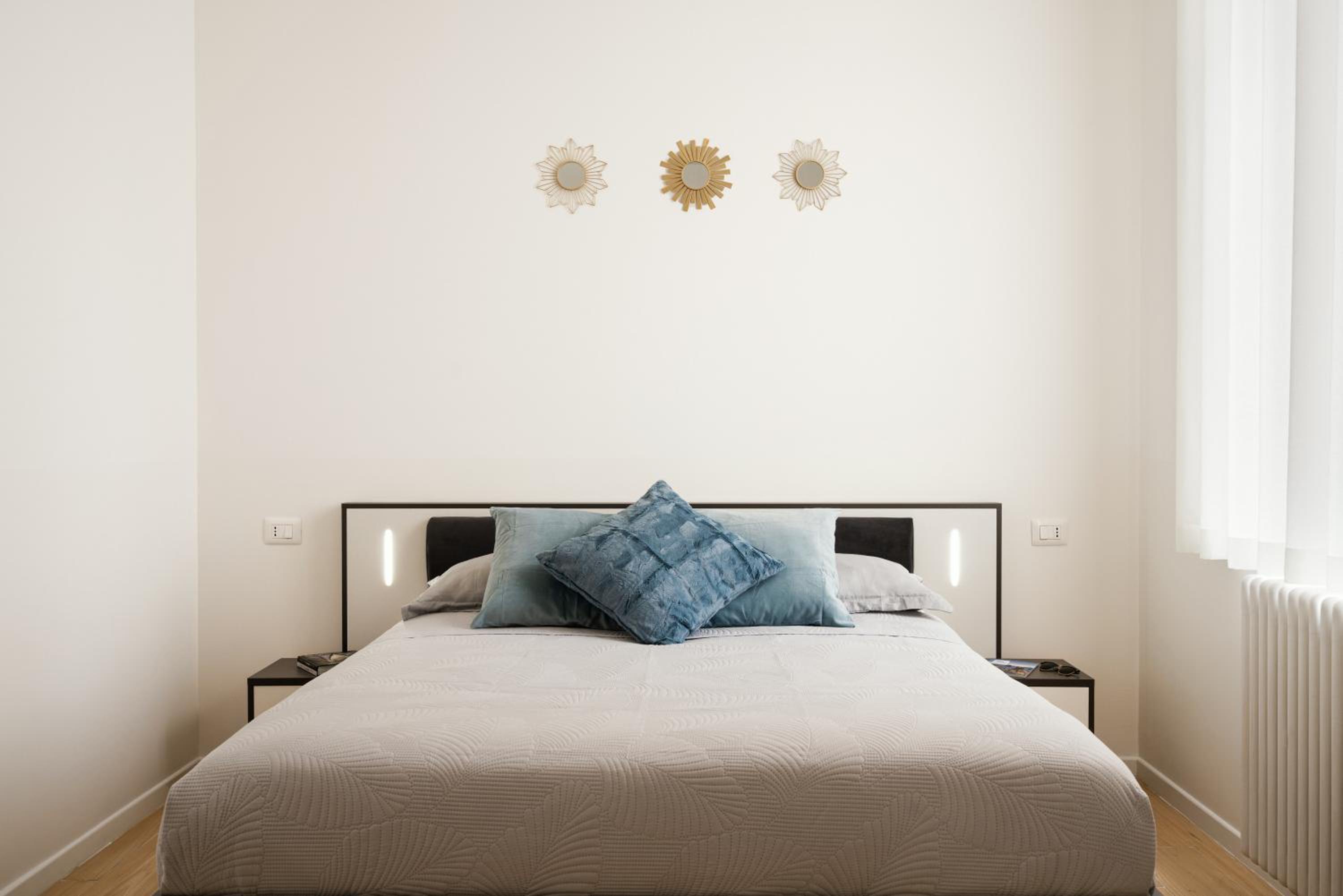 One-Bedroom Apartment photo 3