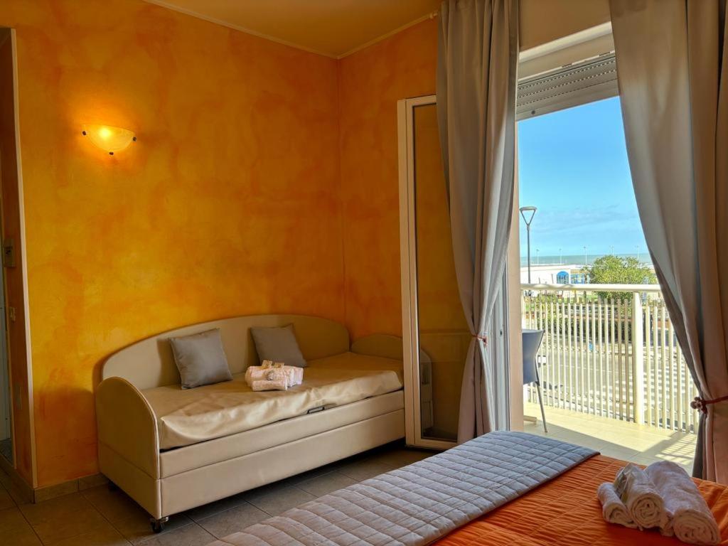 Apartment with Sea View photo 3