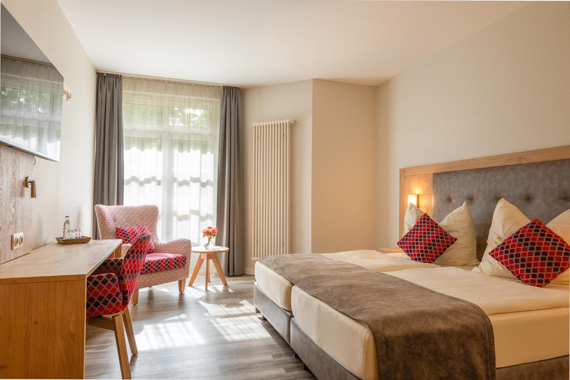 Business Double Room - Photo 7