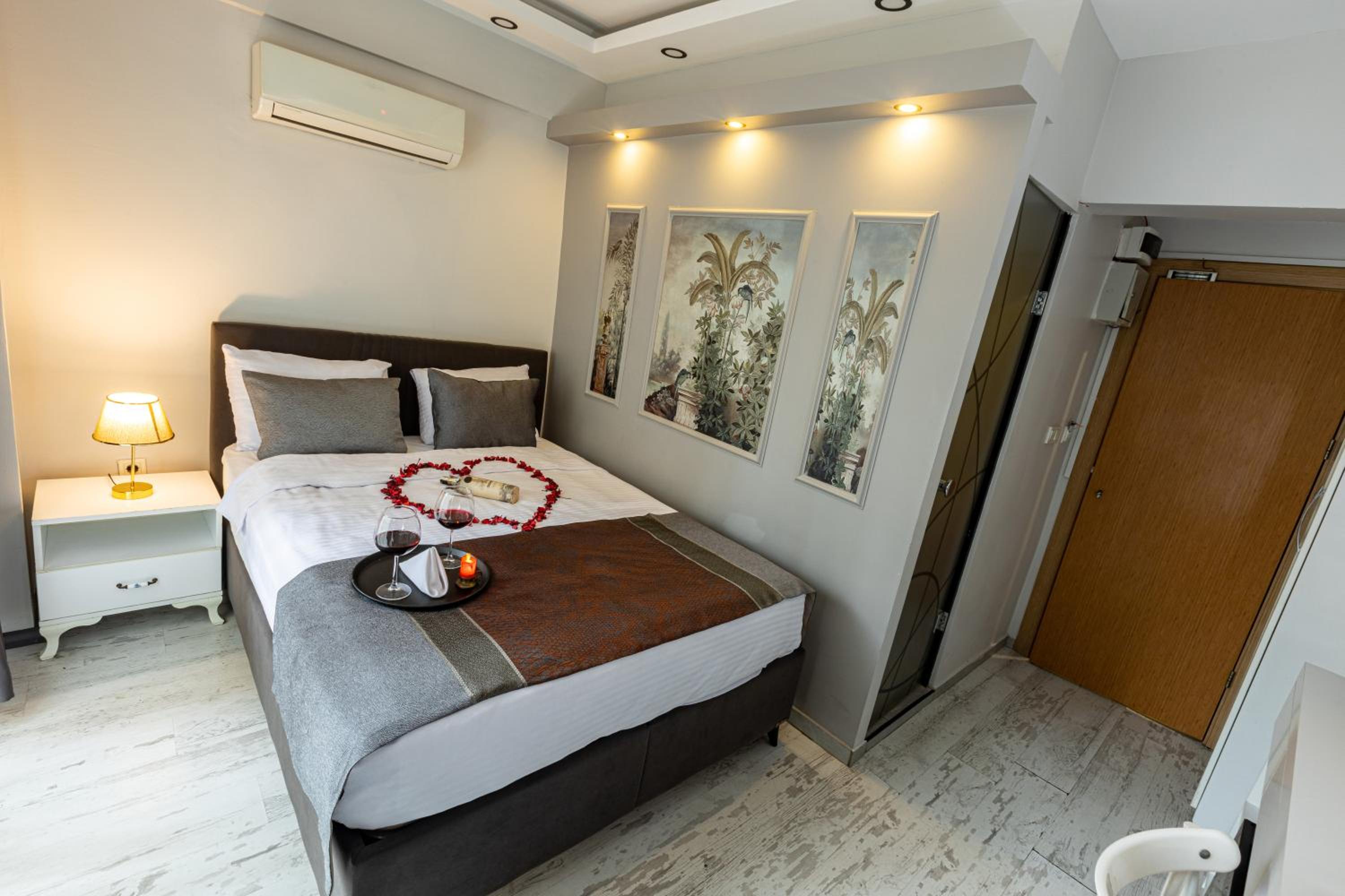 Deluxe Double Or Twin Room photo 3