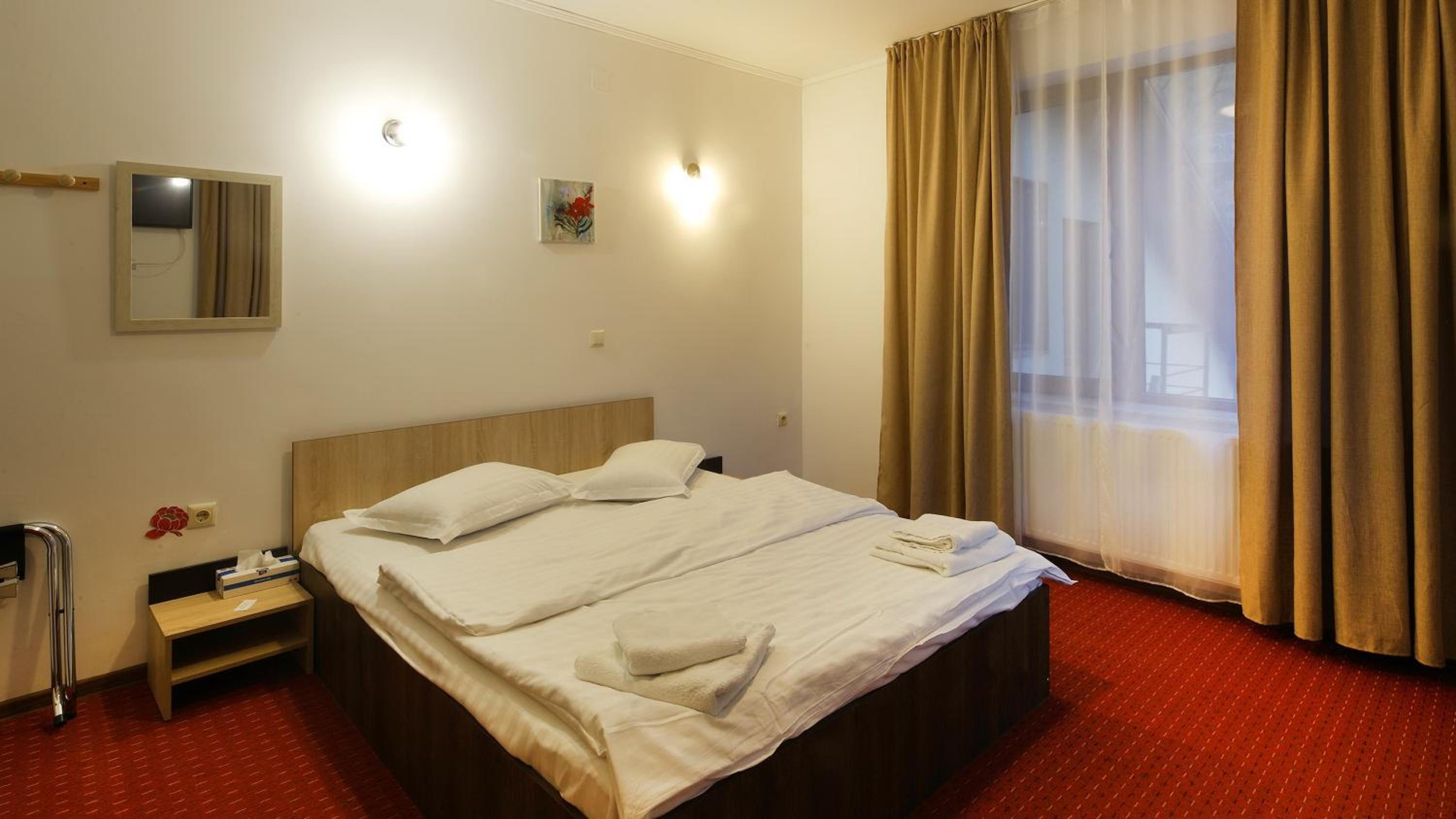 Deluxe Double Room with Balcony - Photo 3