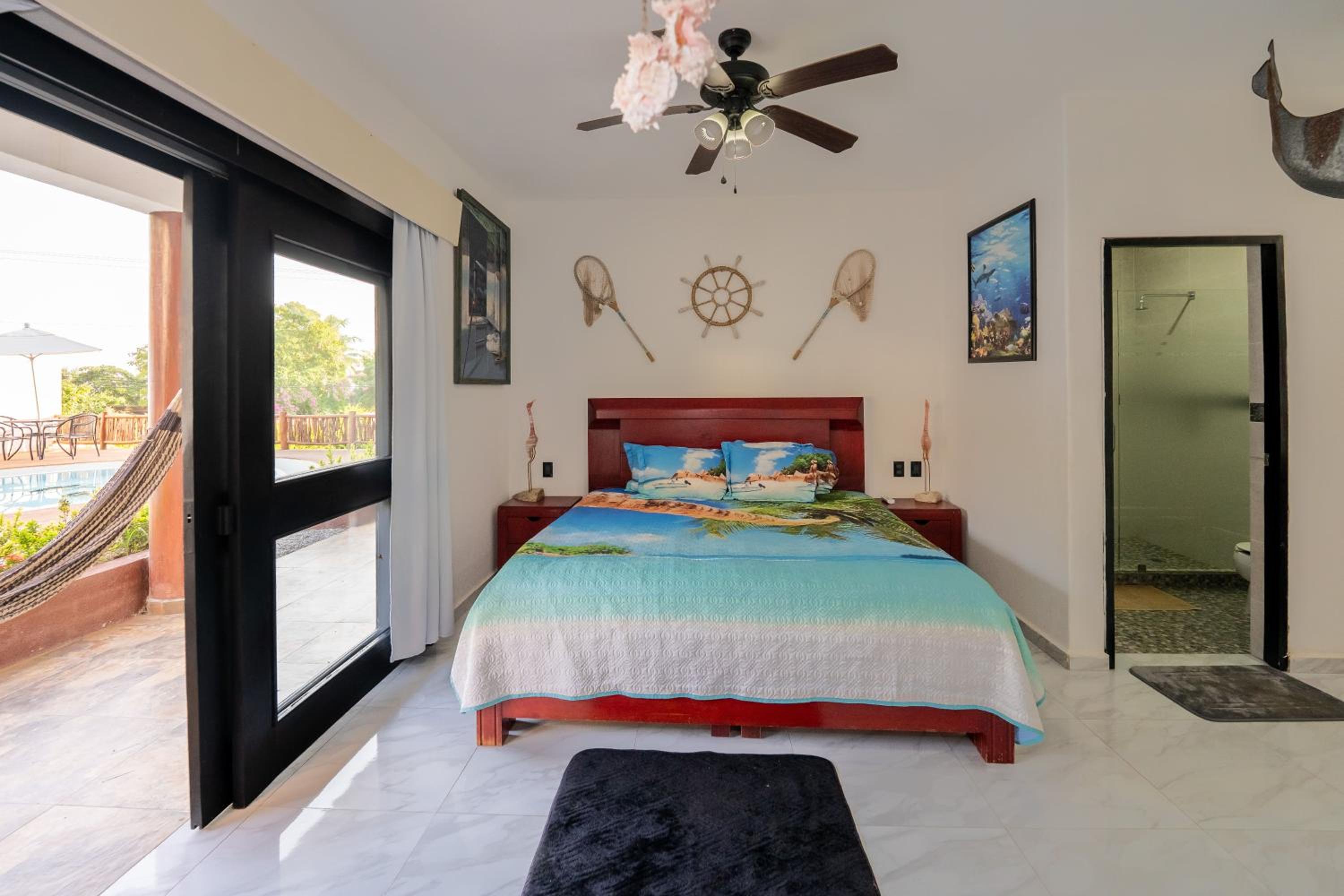 King Room with Pool View photo 3