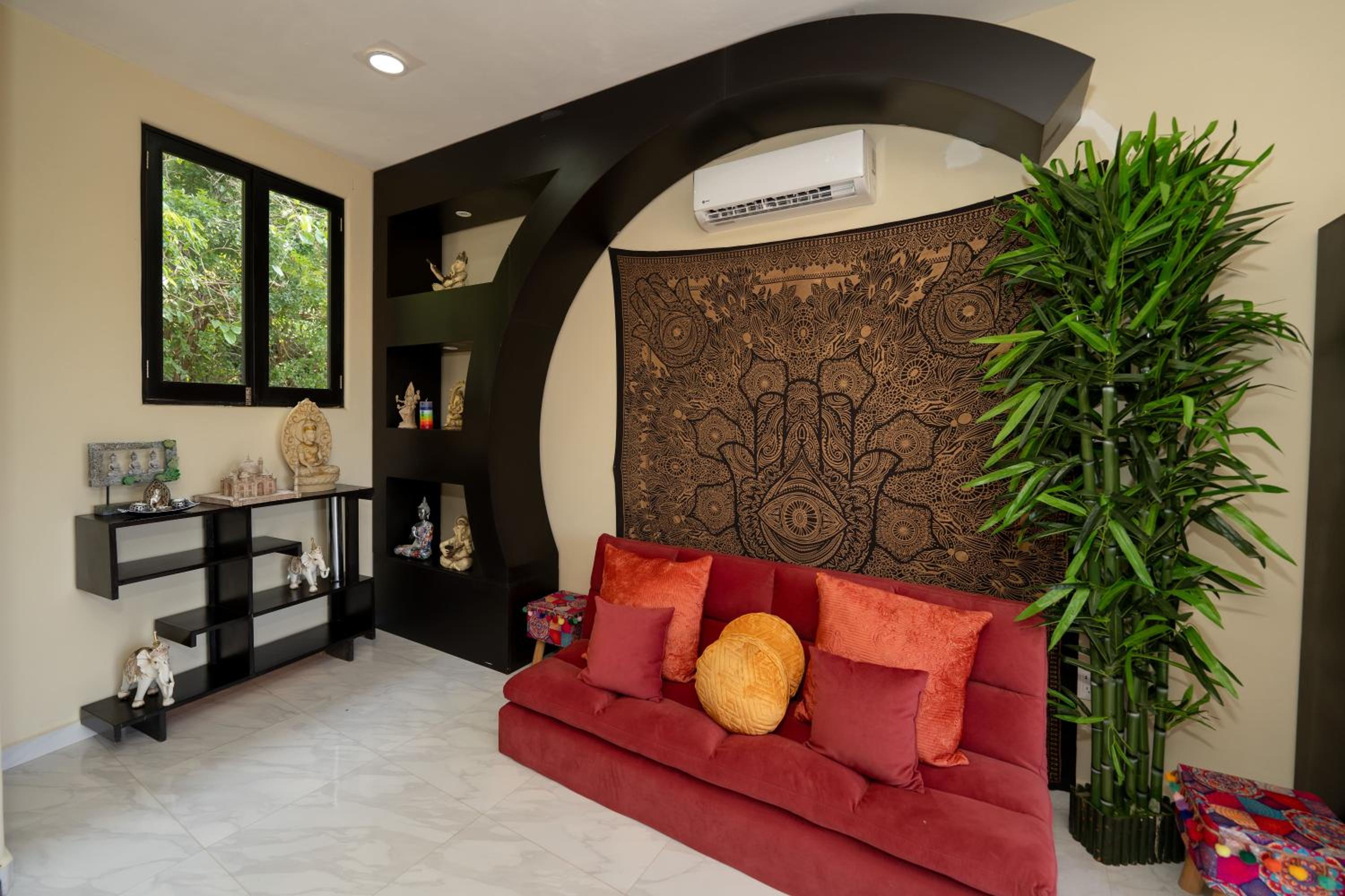 Queen Room with Balcony photo 3