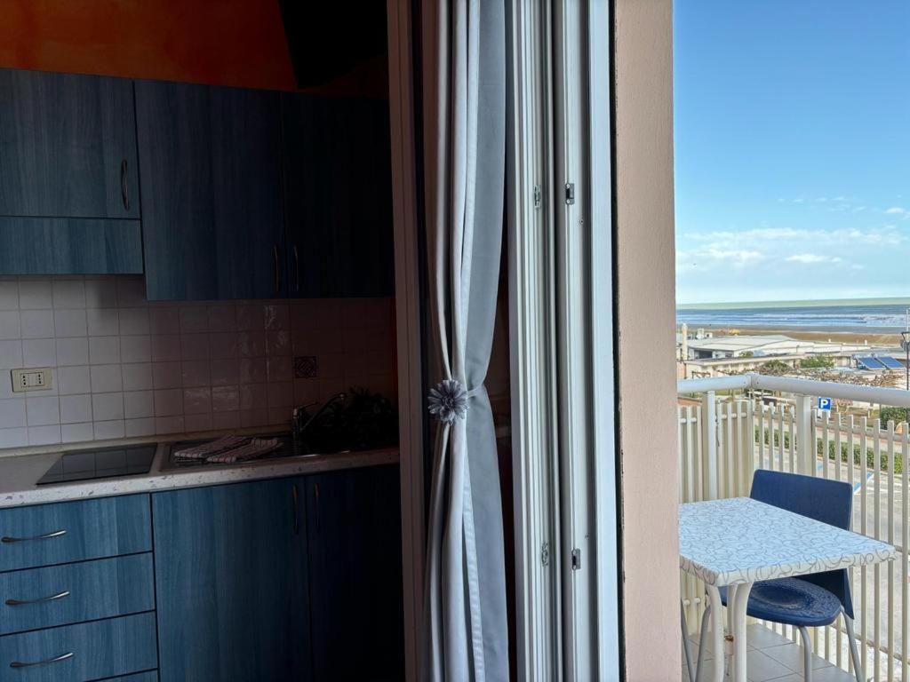 Studio with Sea View photo 2