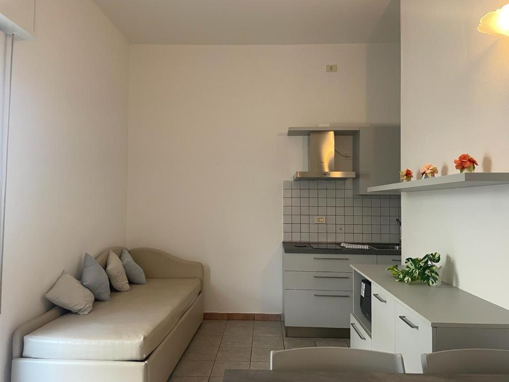 Apartment - Ground Floor photo 3