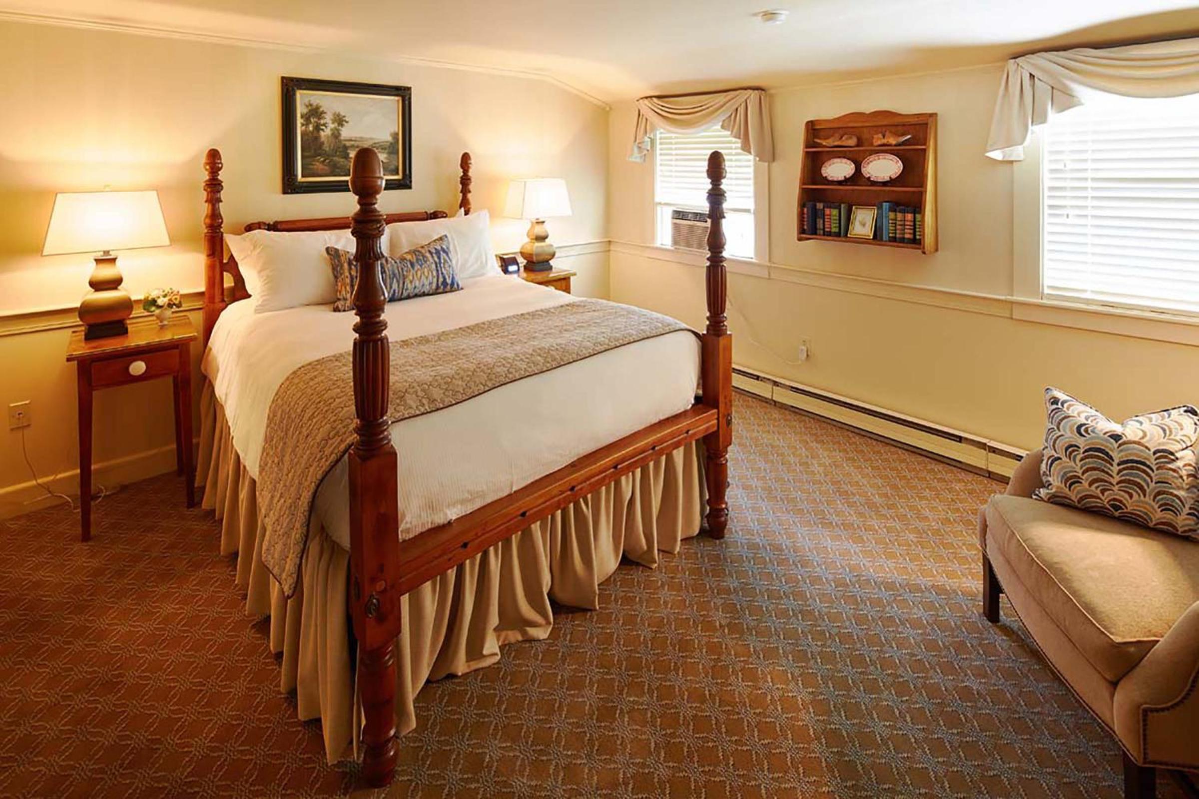 Standard Queen Room photo 3