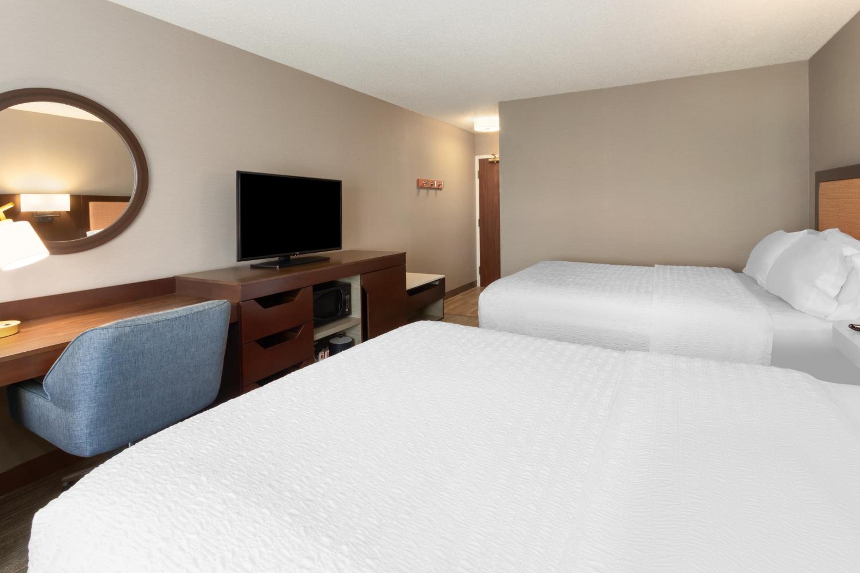 Double Room with Two Double Beds-Hearing Accessibility -Non-Smoking - Photo 1