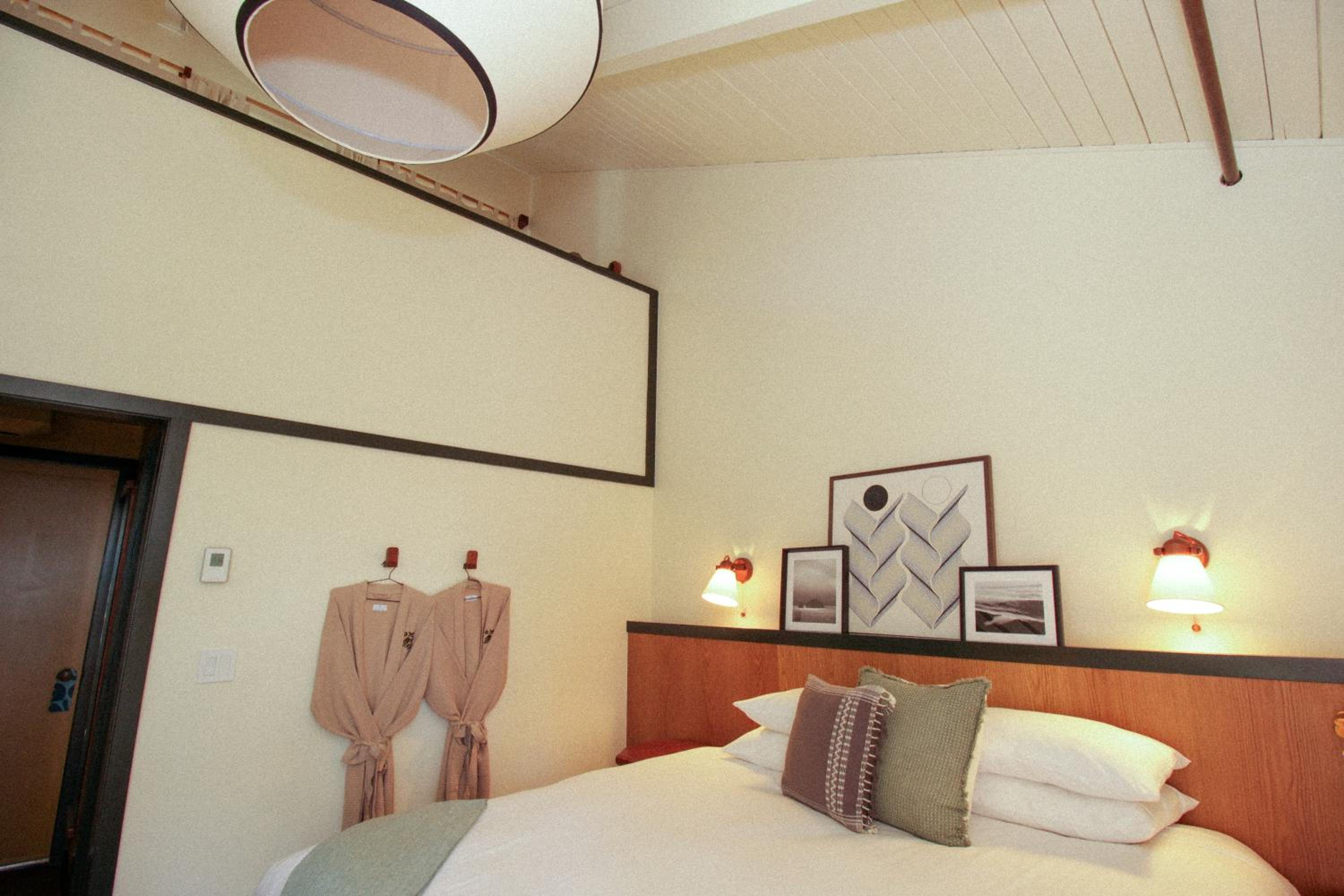 Deluxe Double Queen Loft
