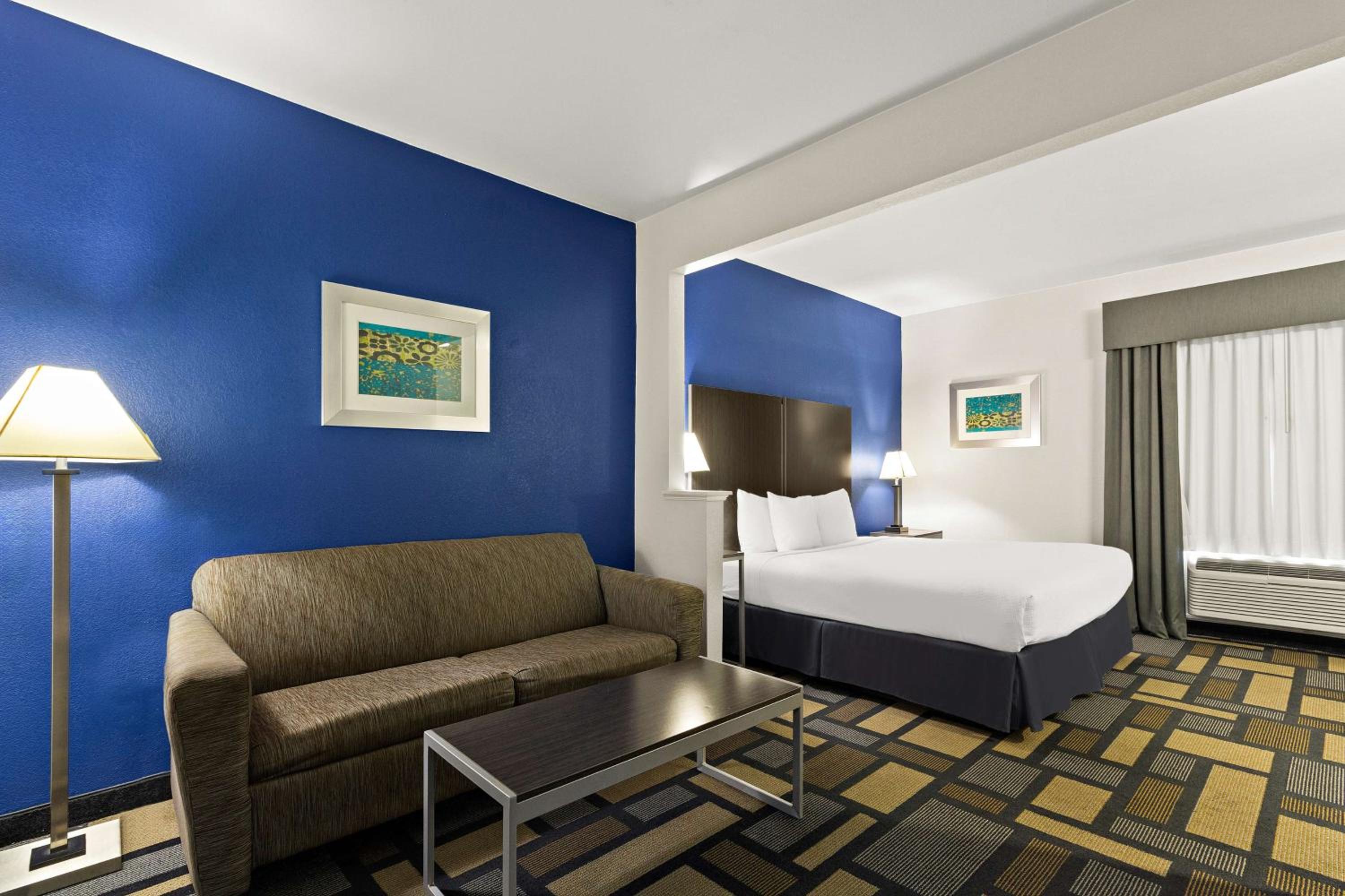 King Suite with Sofa Bed - Non-Smoking at Best Western Galleria Inn & Suites in Houston