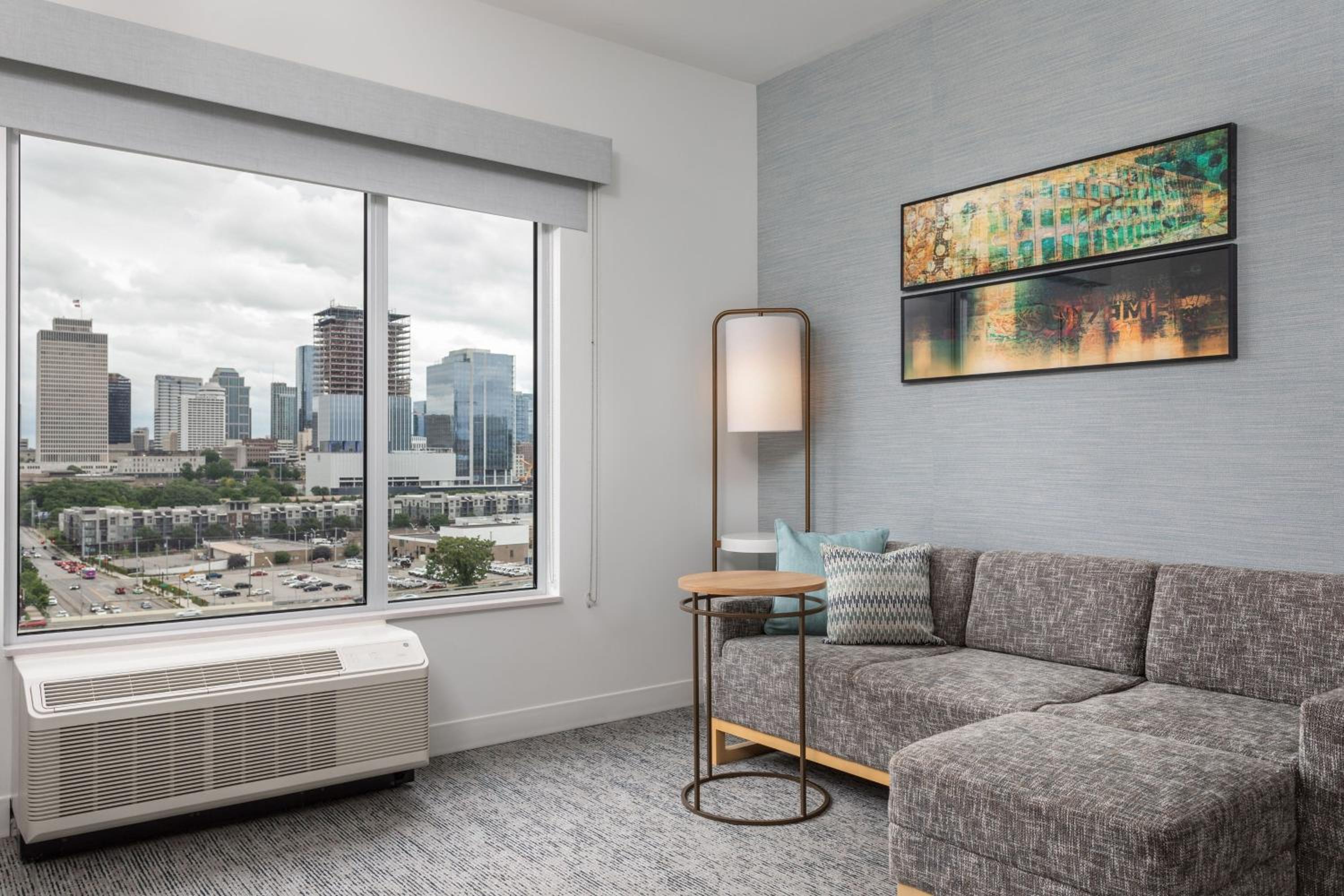 King Studio with City View - Photo 9