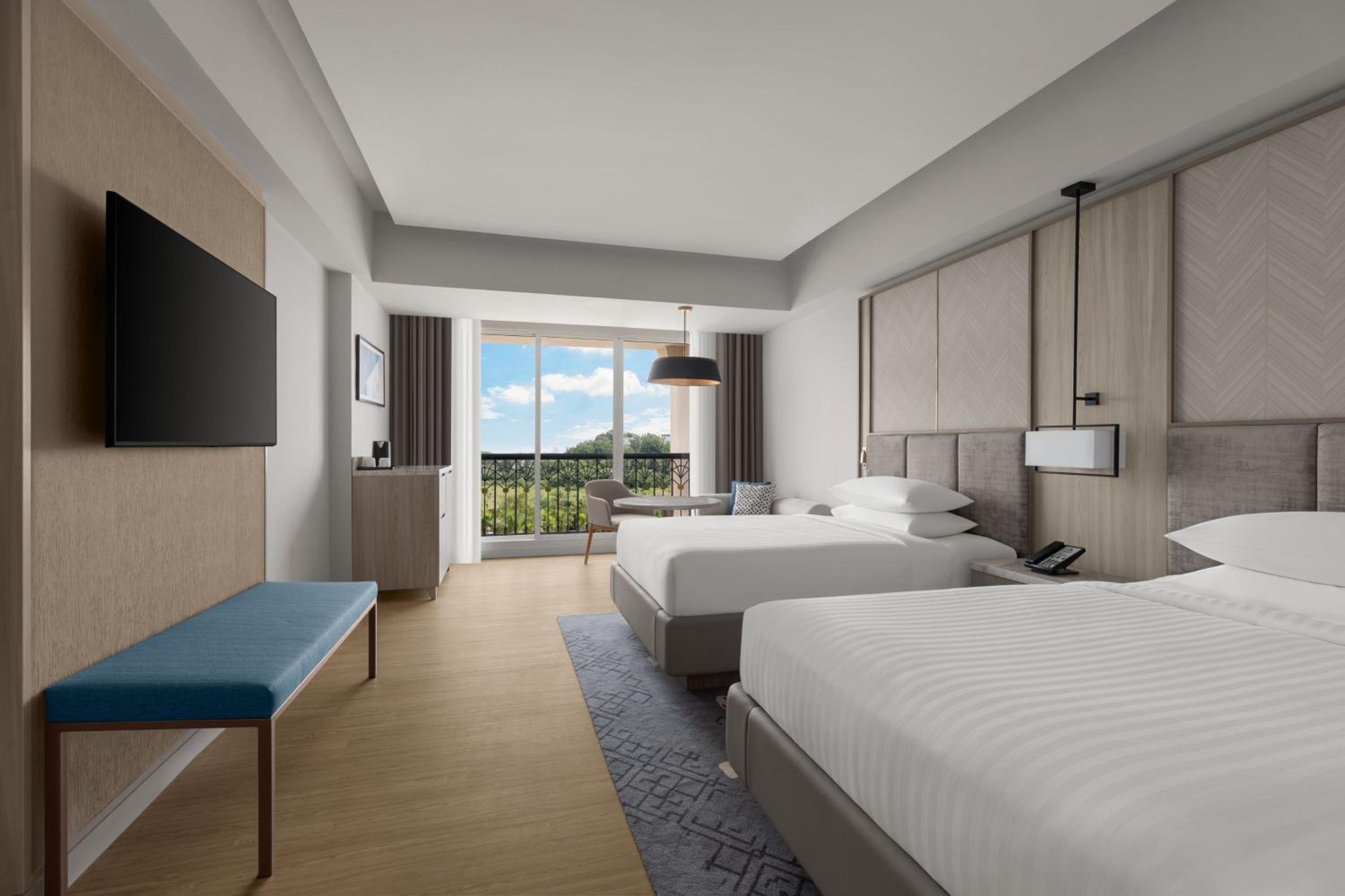 Deluxe, Guest room, Twin/Single Bed(s), Pool view - Photo 3