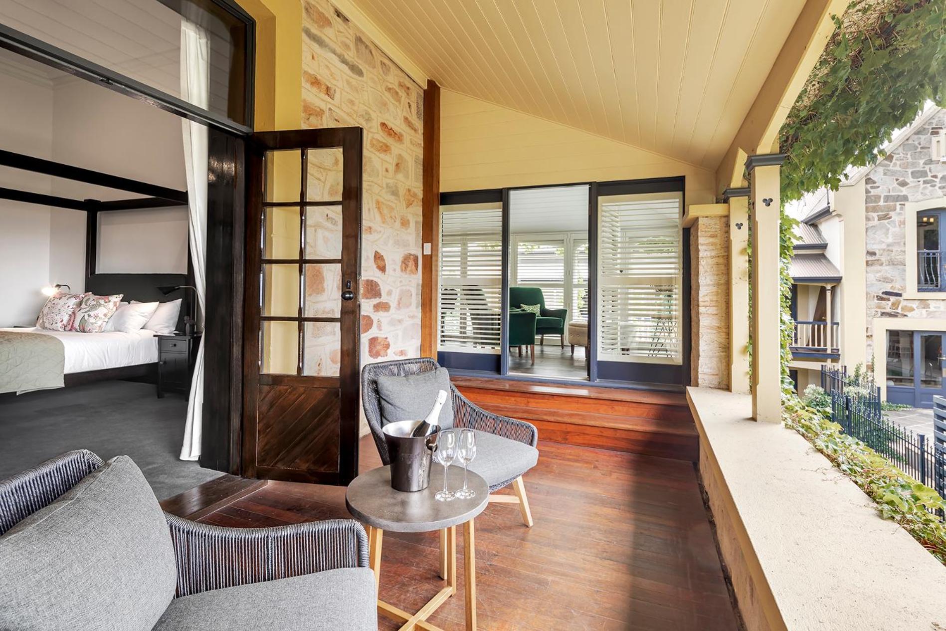 Conservatory Suite - Photo 6