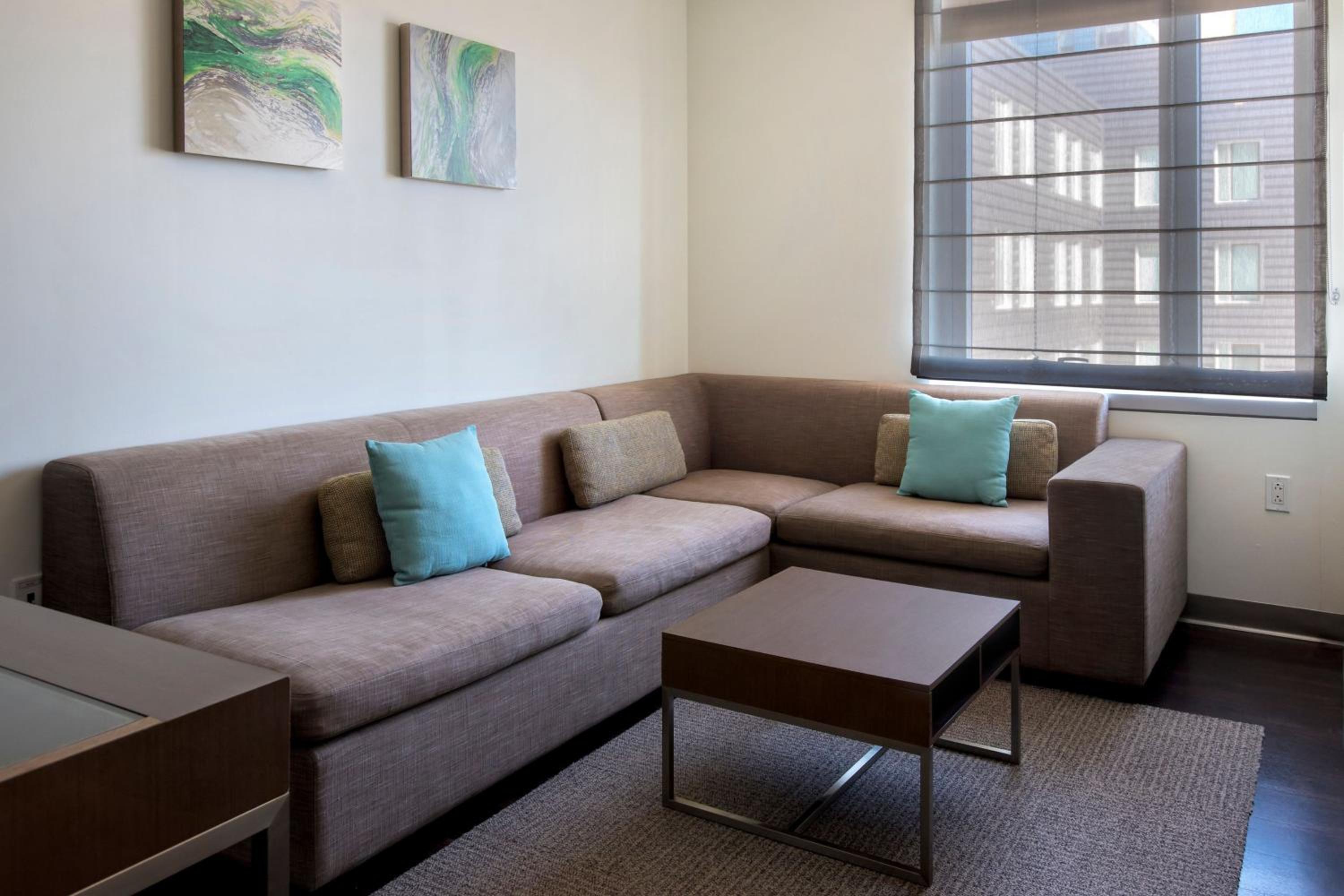 1 Bedroom King, 1 Bedroom Suite, 1 King, Sofa bed