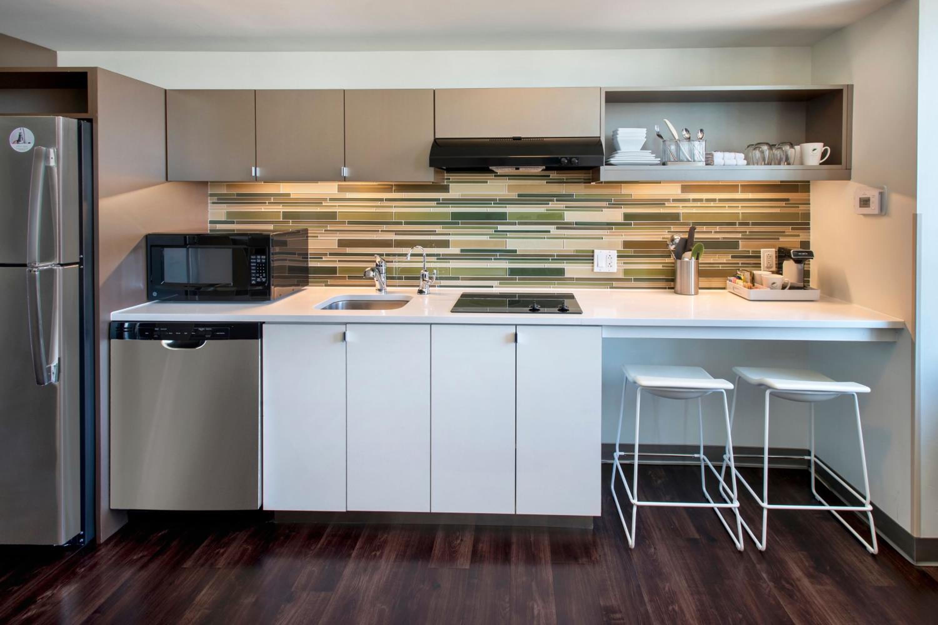 King Studio Suite with Roll-In Shower - Mobility Accessible