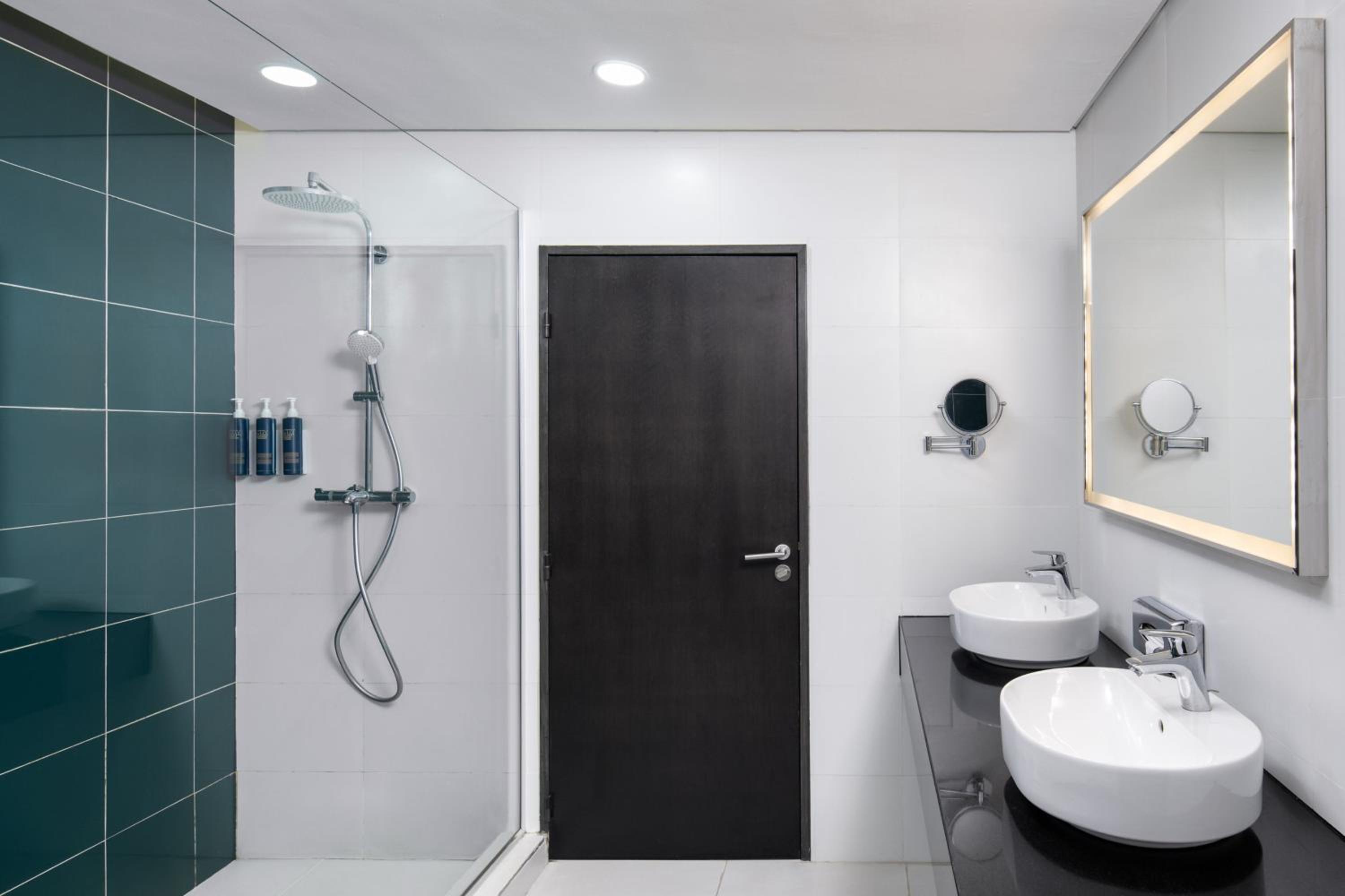 One-Bedroom Classic Suite - Executive Lounge Access