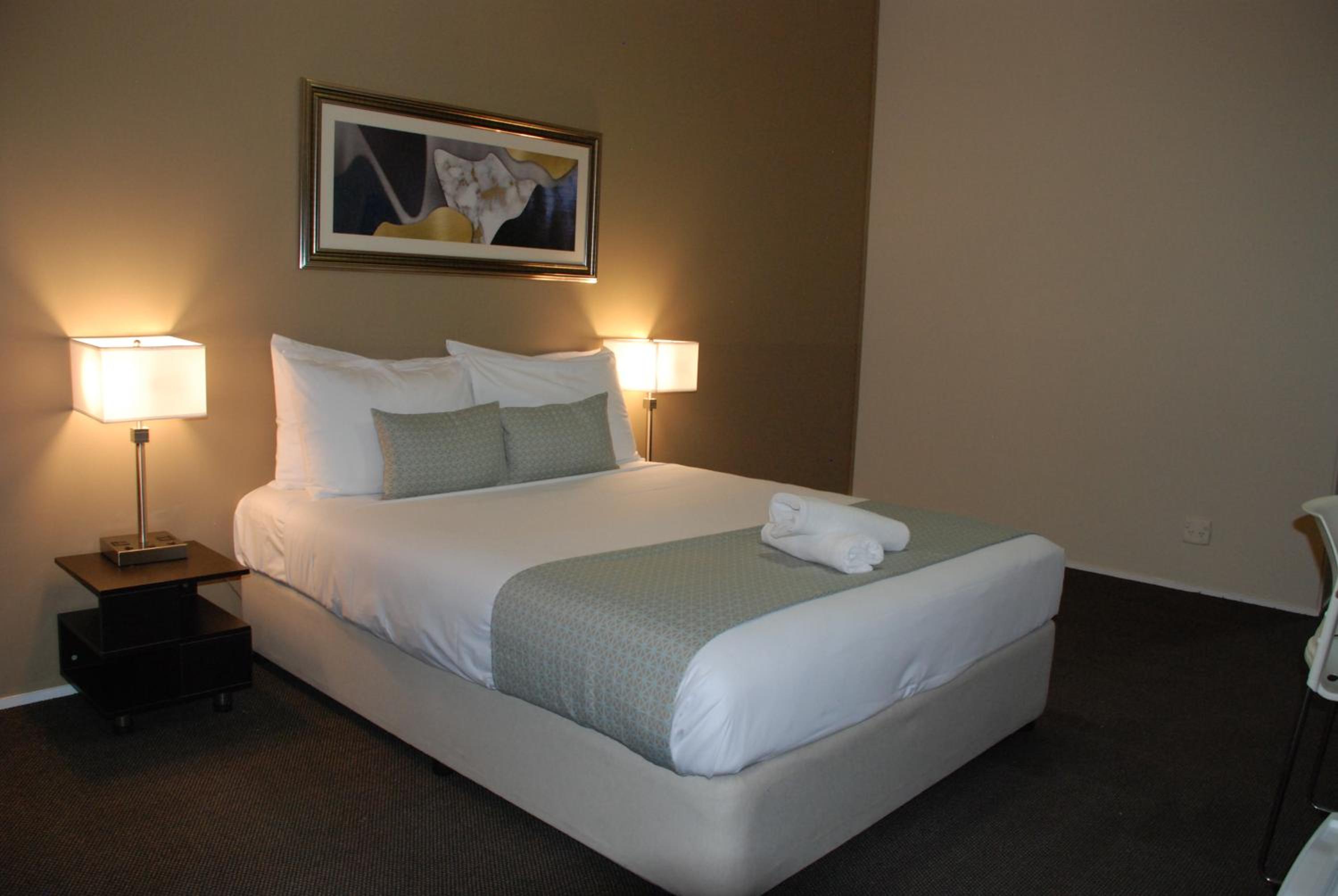 Standard Queen Room photo 2