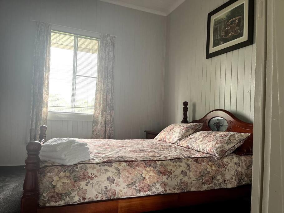 Three-Bedroom House photo 3