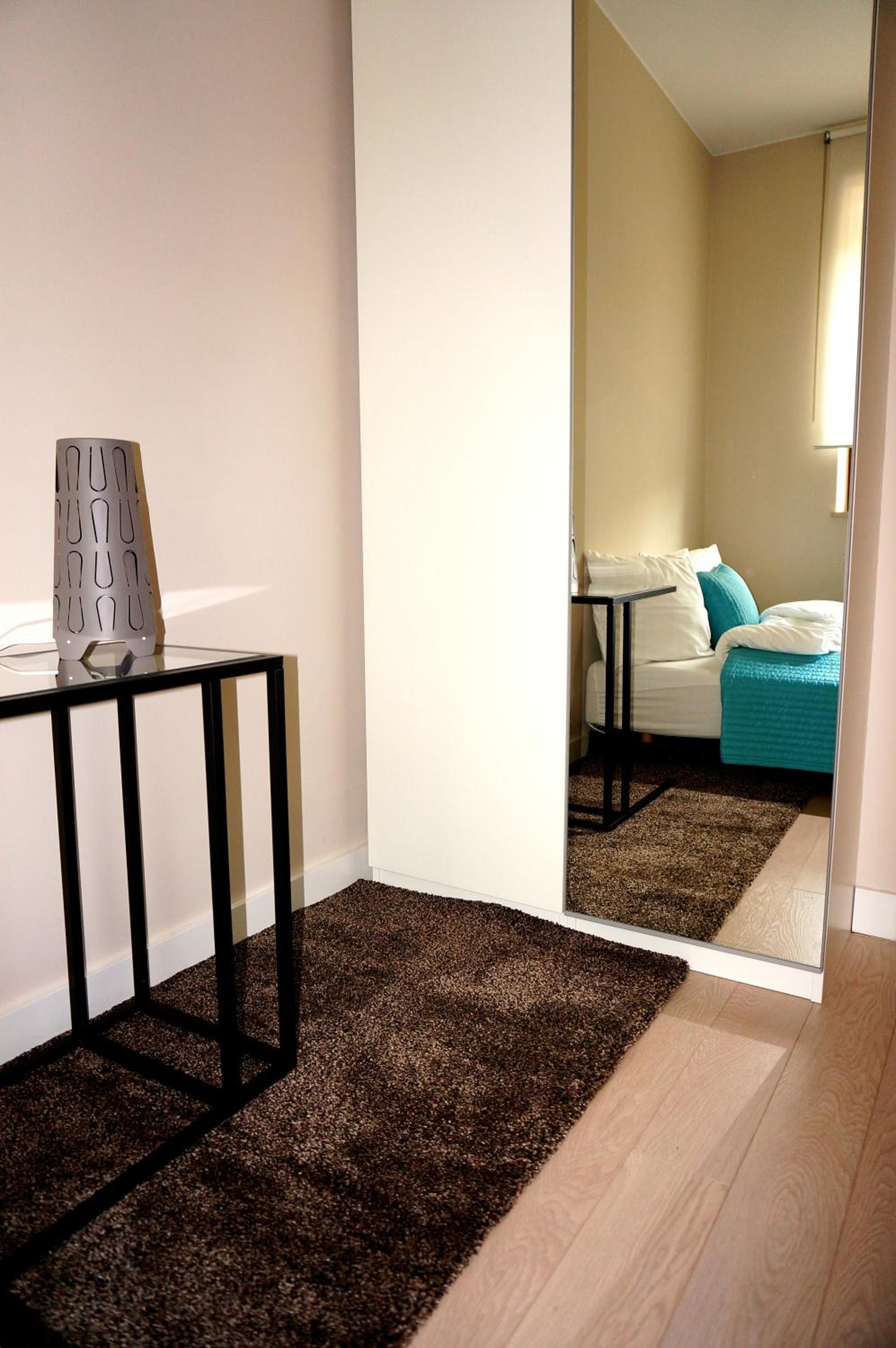 Suite with Lake View