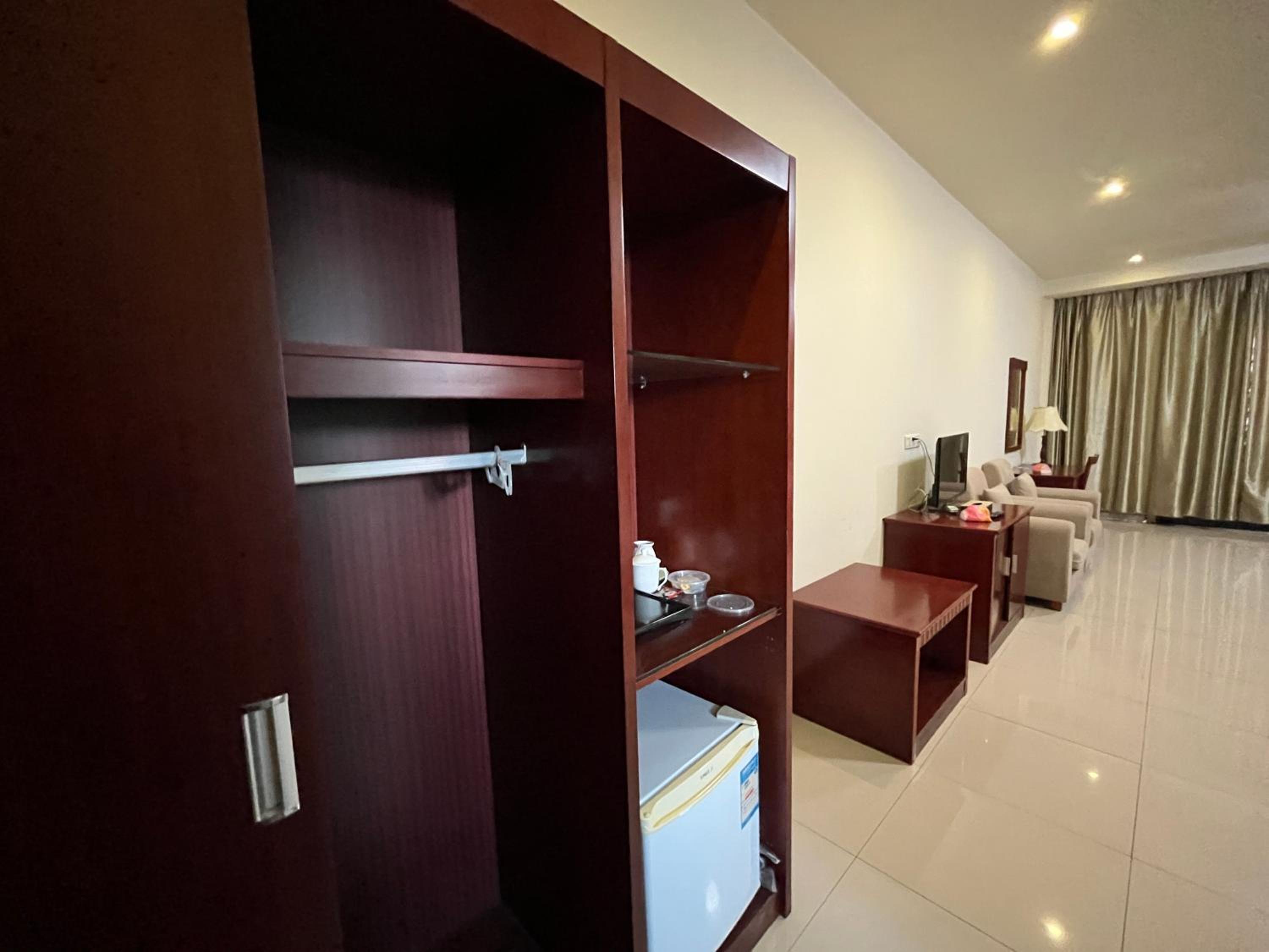 Twin Room with Balcony photo 2