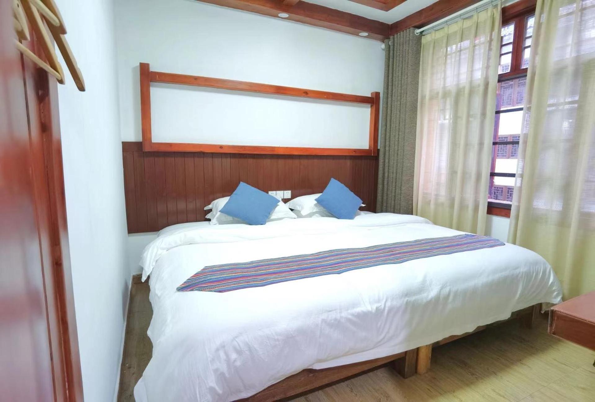 Deluxe Queen Room photo 3
