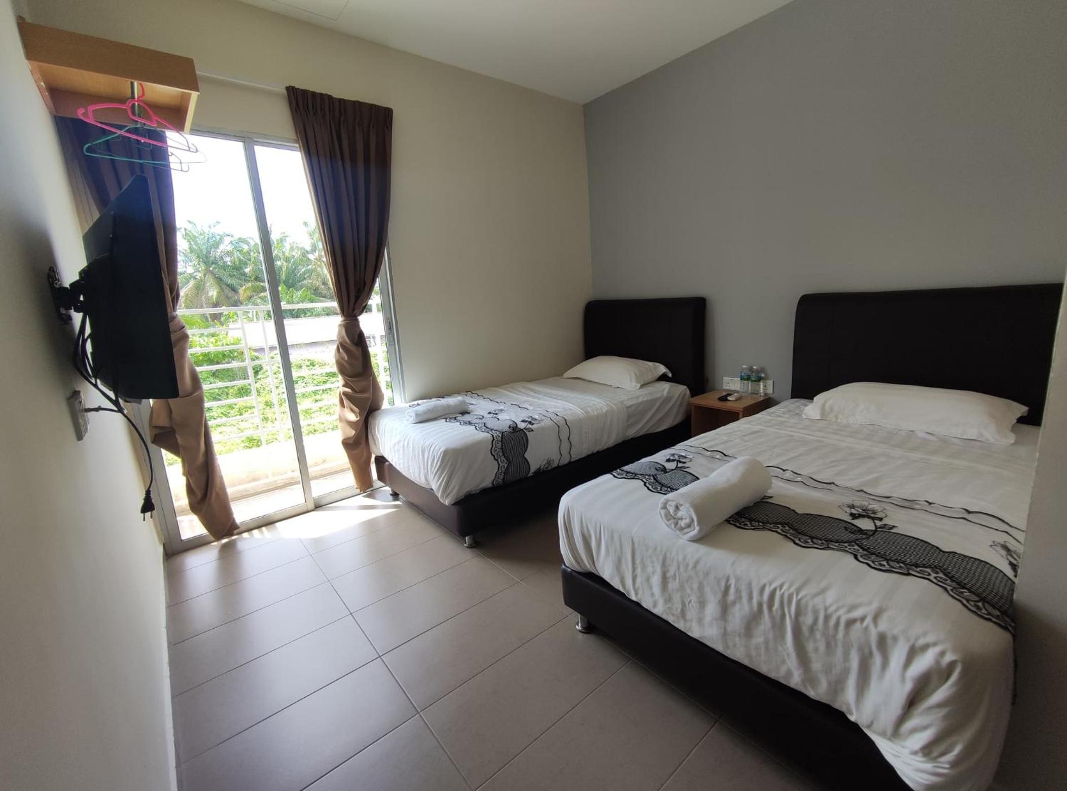 Deluxe Twin Room - Photo 4
