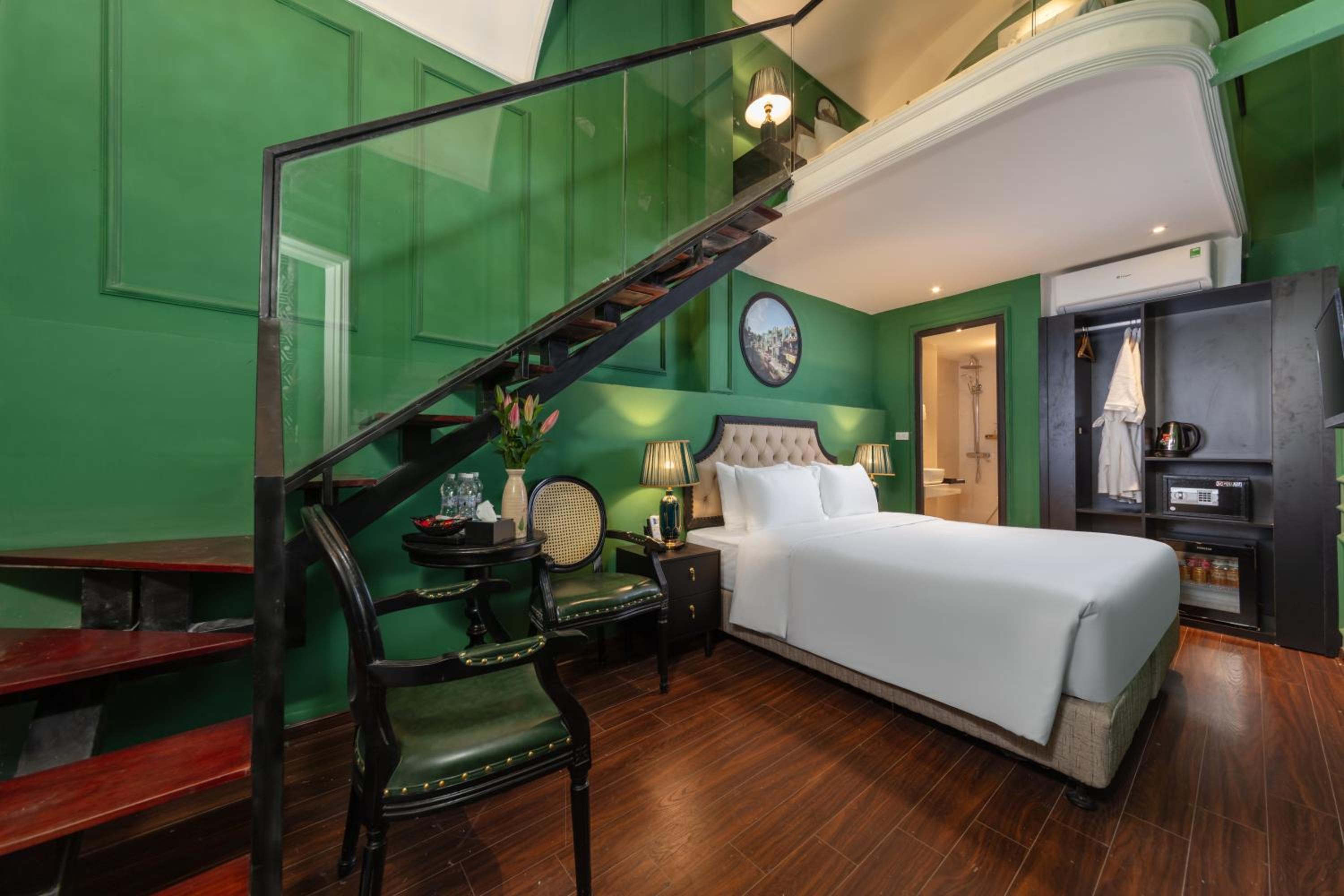 Duplex Quadruple Room