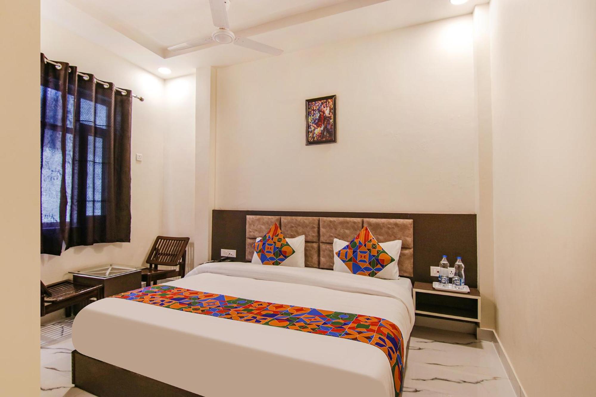 Deluxe Room - Photo 3