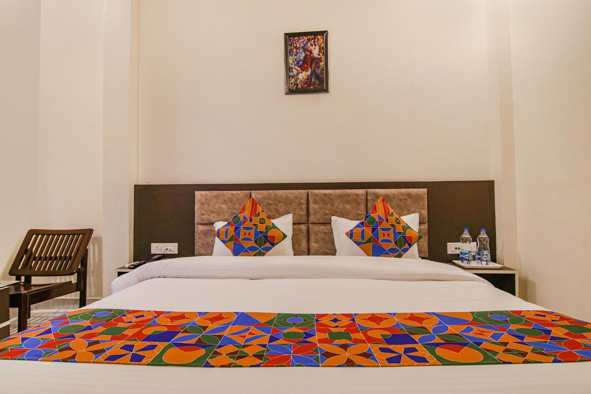 Deluxe Room - Photo 4
