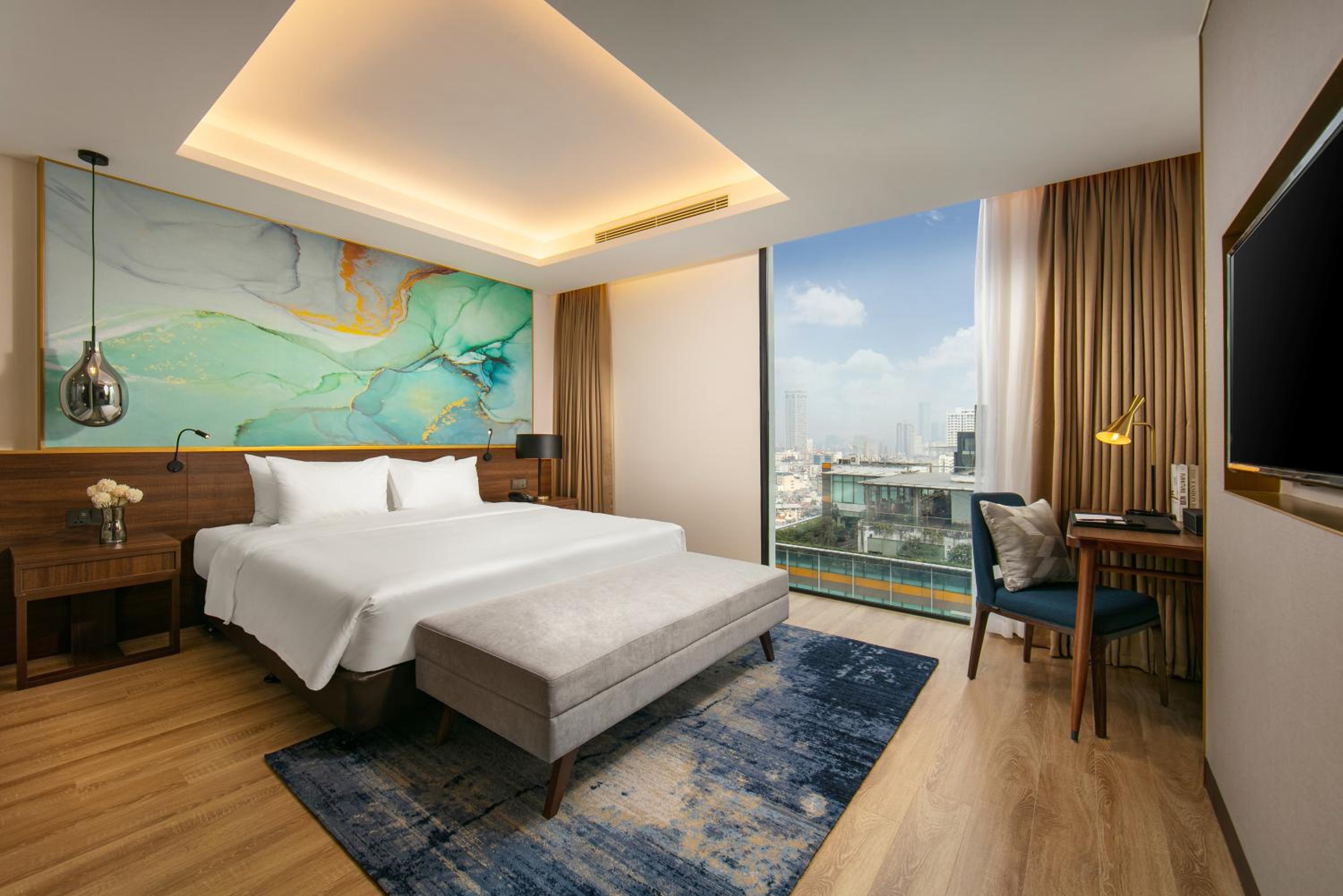 One-Bedroom Suite - Free Chocolate Hour 16:00 to 17:00