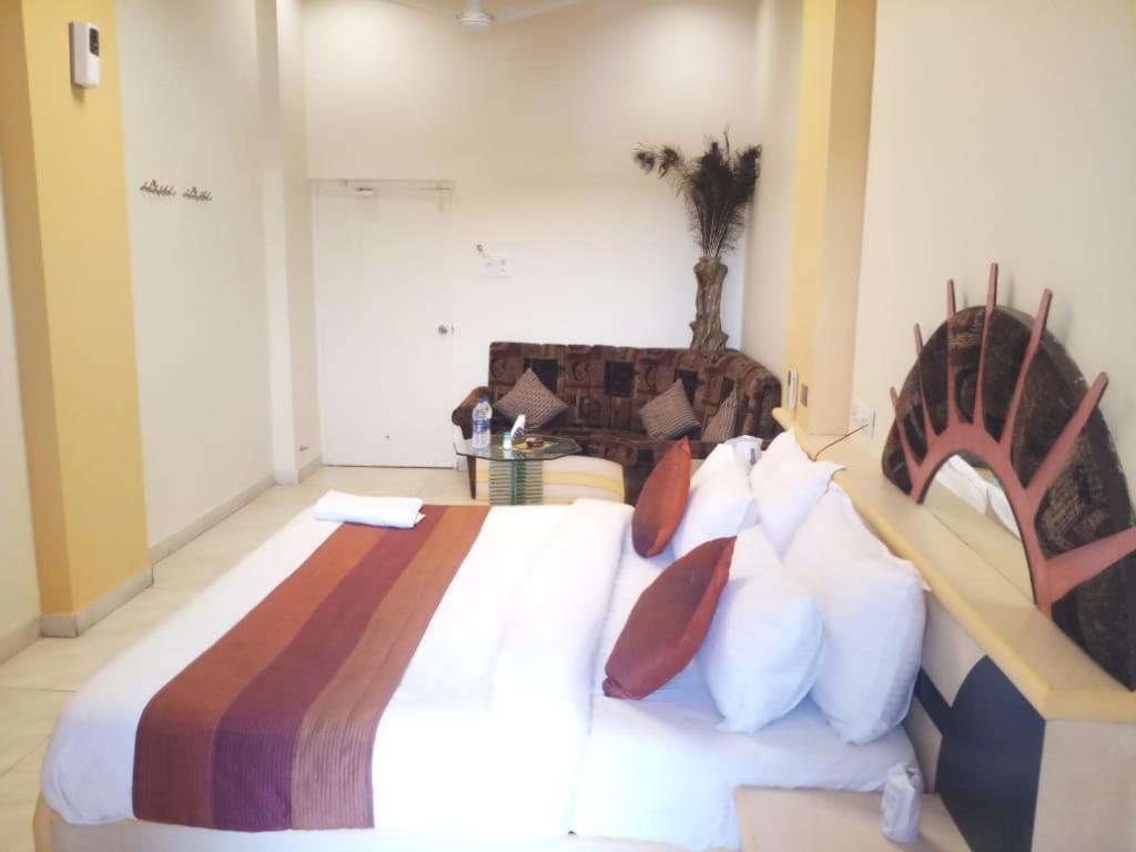 Superior King Room